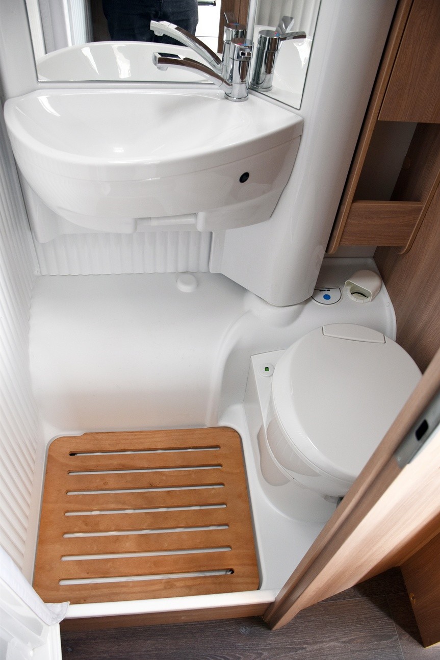 LAIKA KOSMO COMPACT V9 2,2 DIESEL FIAT DUCATO MJ 140-image-12