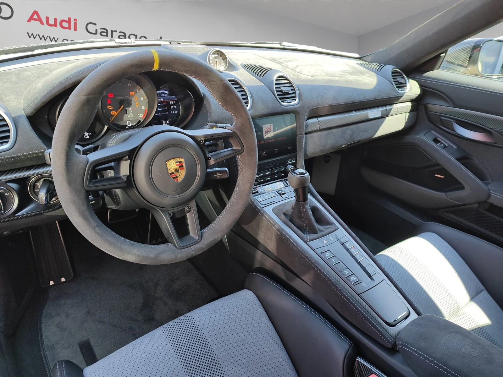 PORSCHE 718 Spyder RS PDK Weissach / Couleur PTS-image-12