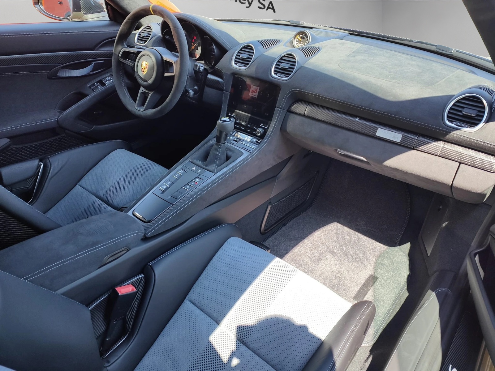 PORSCHE 718 Spyder RS PDK Weissach / Couleur PTS-image-11
