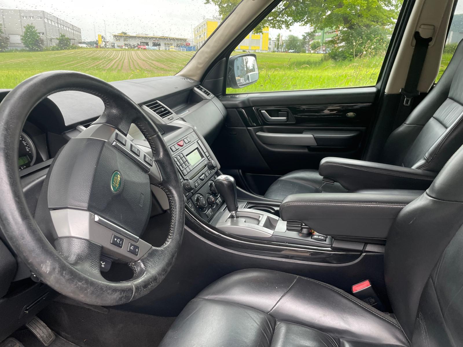 LAND ROVER Range Rover Sport 3.6 Td8 HSE Automatic-image-3