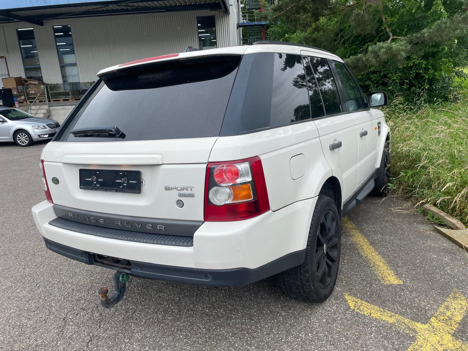 LAND ROVER Range Rover Sport 3.6 Td8 HSE Automatic-image-2