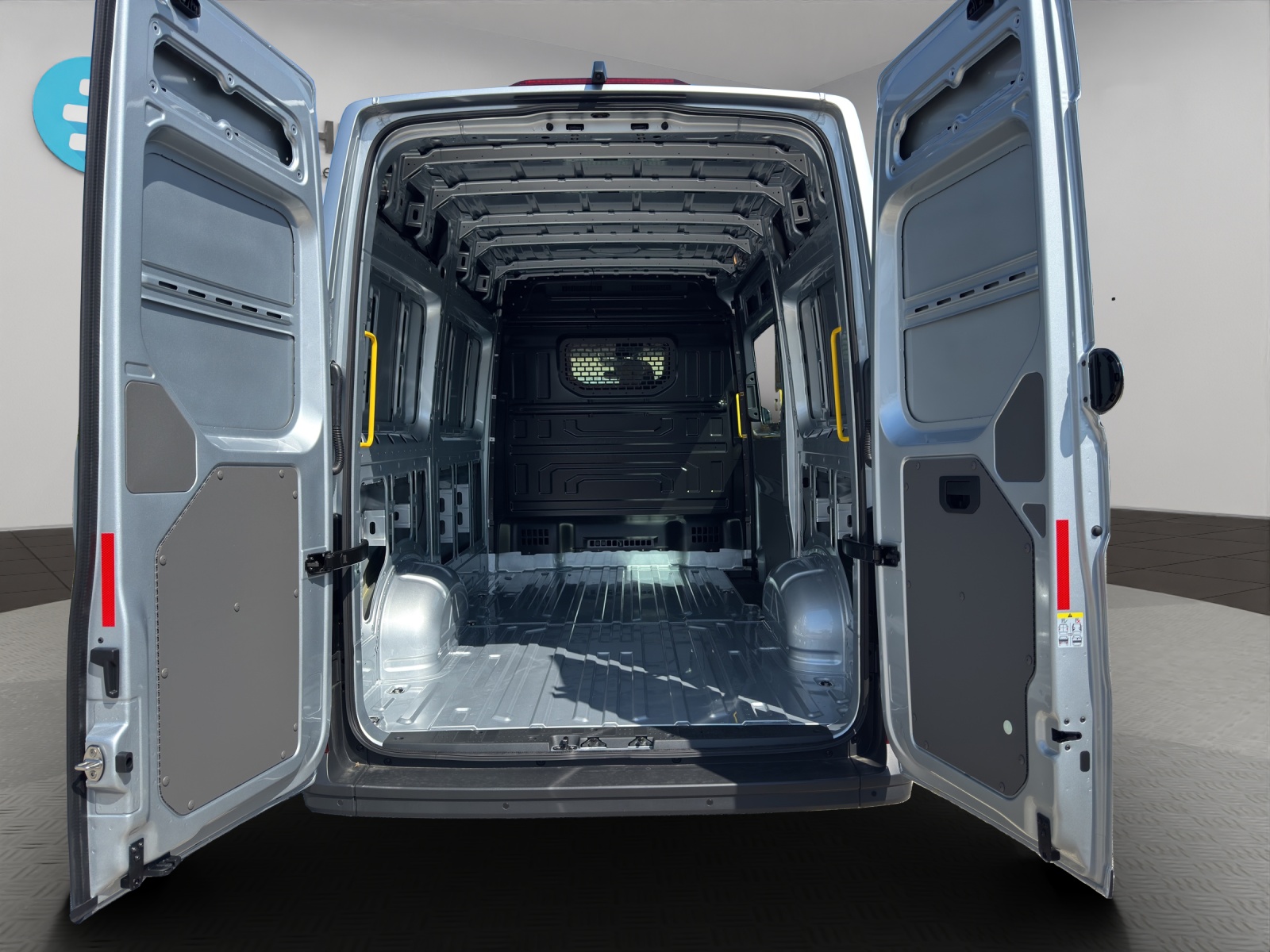 VW VW Crafter 35 2.0 BiTDI Entry L3 A-image-4
