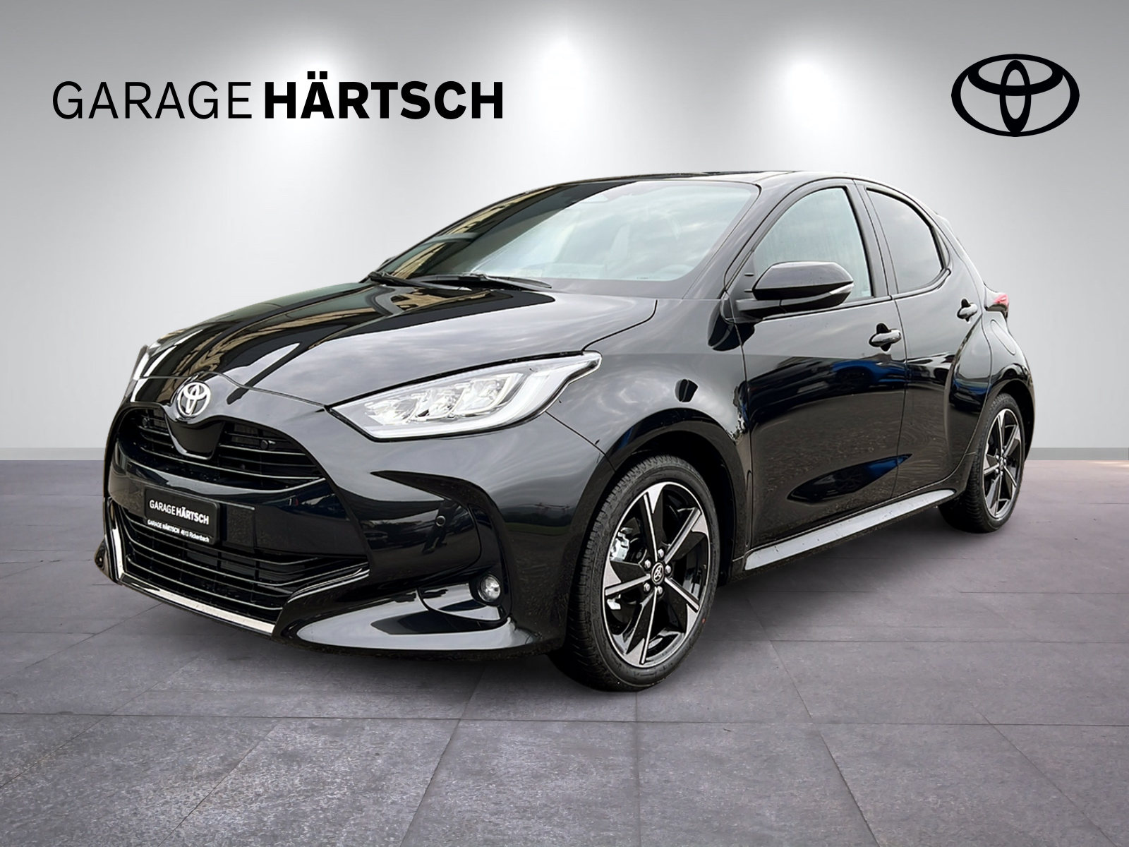 TOYOTA Yaris 1.5 VVT-i HSD Premium-image-0