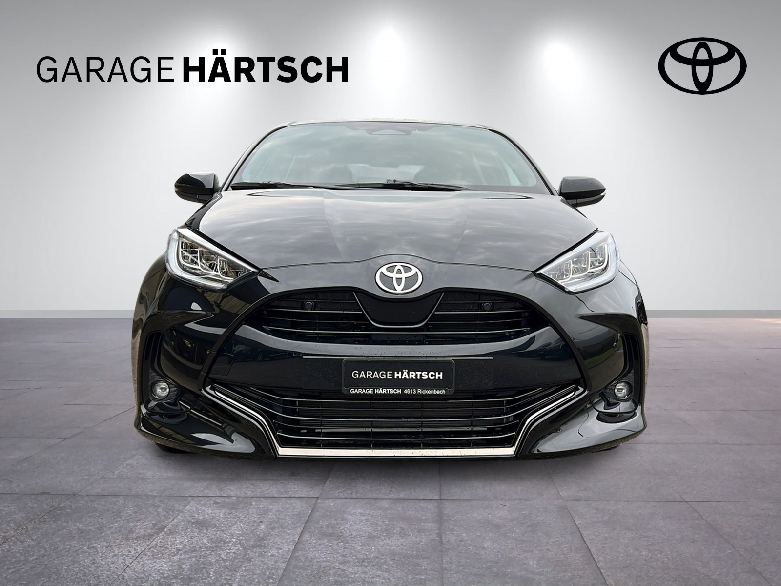 TOYOTA Yaris 1.5 VVT-i HSD Premium-image-9