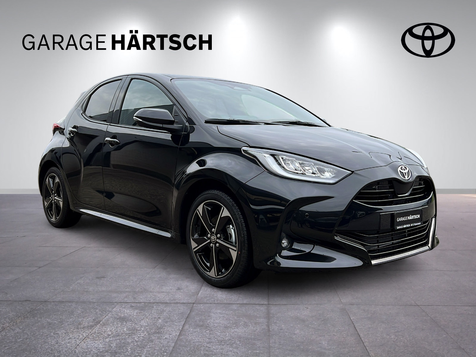 TOYOTA Yaris 1.5 VVT-i HSD Premium-image-8