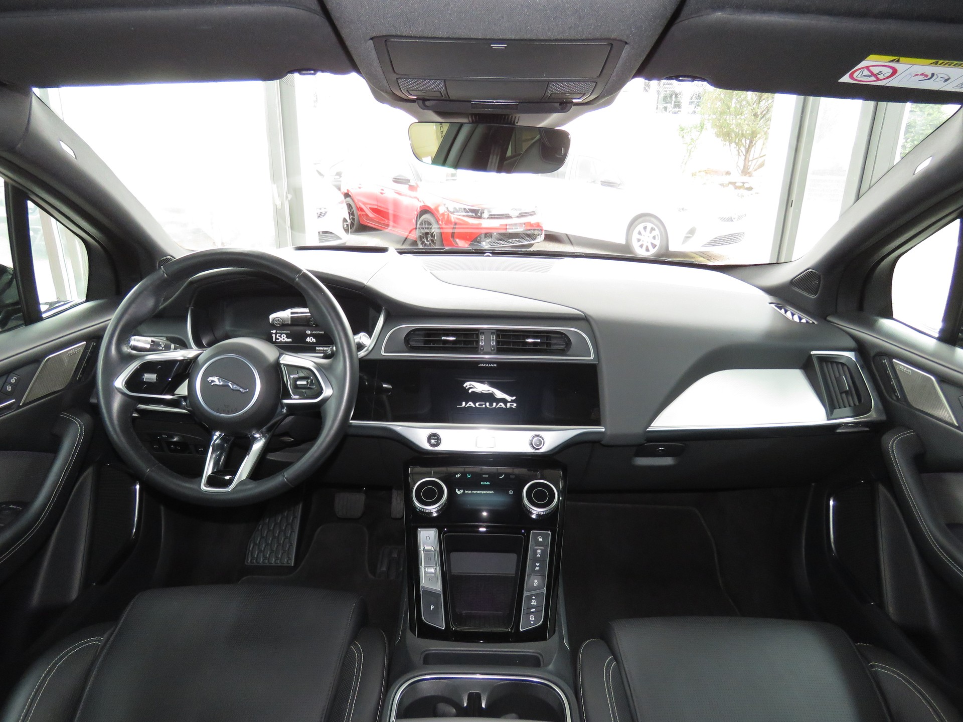 JAGUAR I-Pace EV400 HSE AWD Automat-image-14