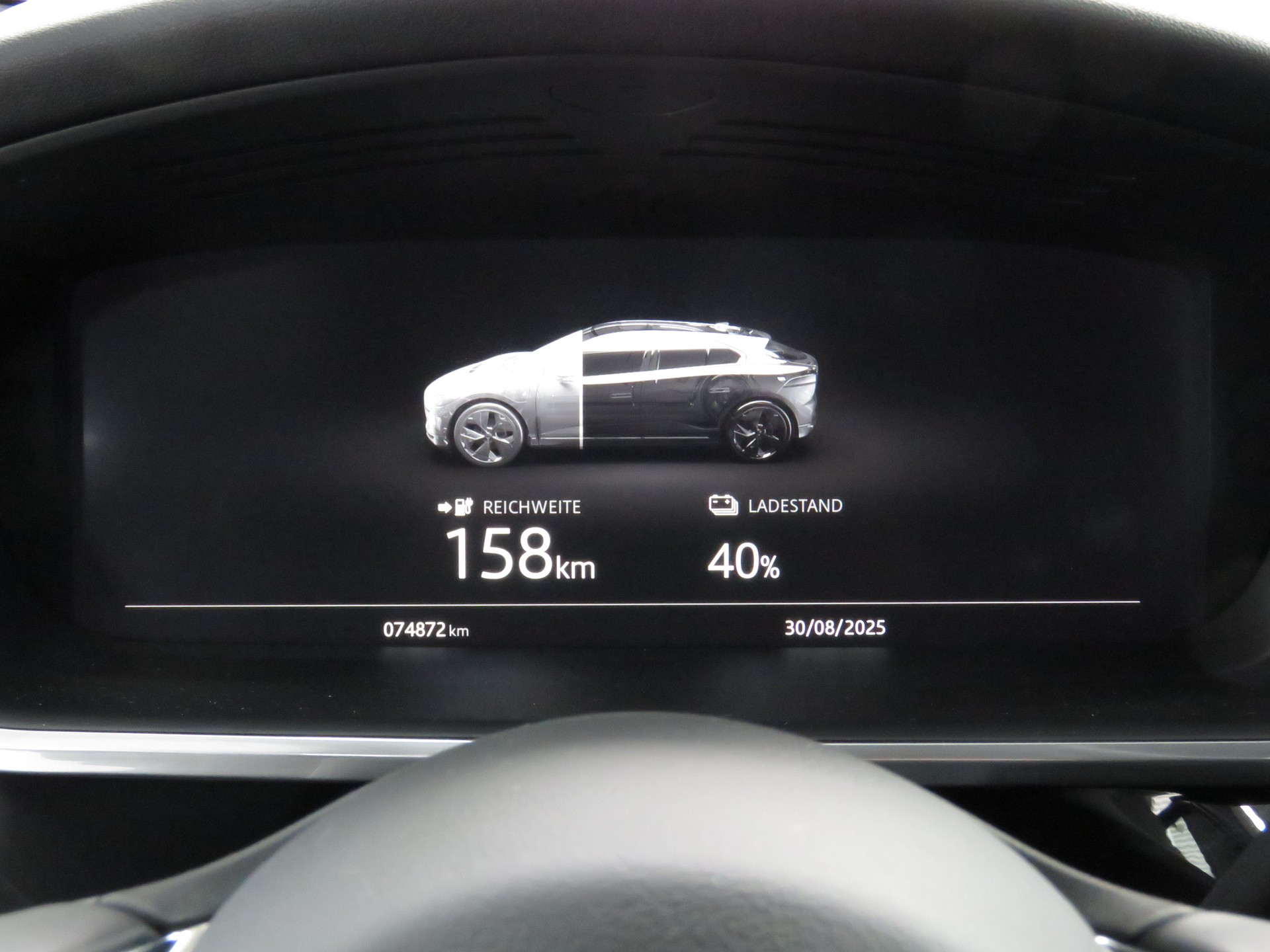 JAGUAR I-Pace EV400 HSE AWD Automat-image-16