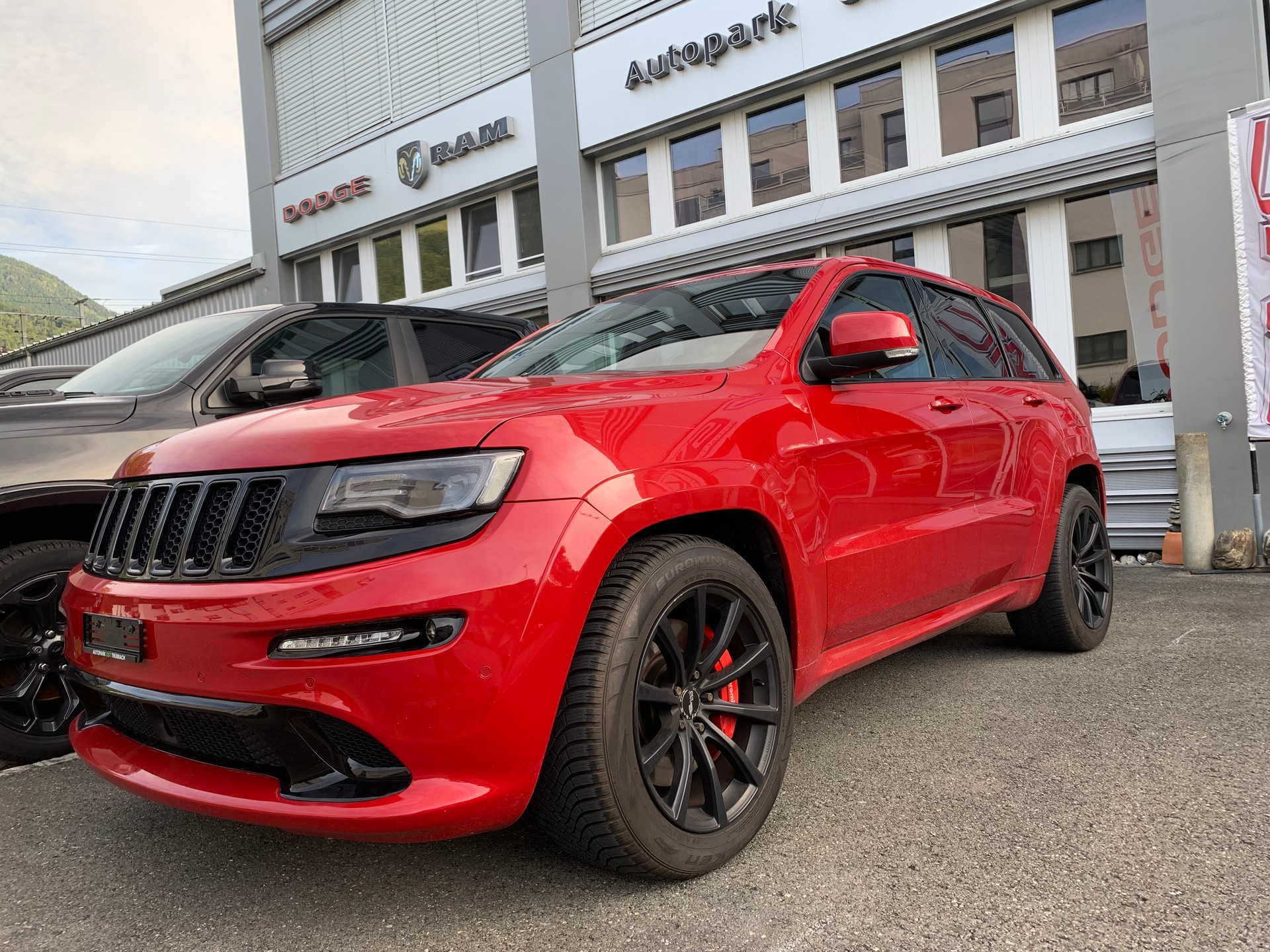 JEEP Grand Cherokee 6.4 V8 HEMI SRT8 Automatic-image-0