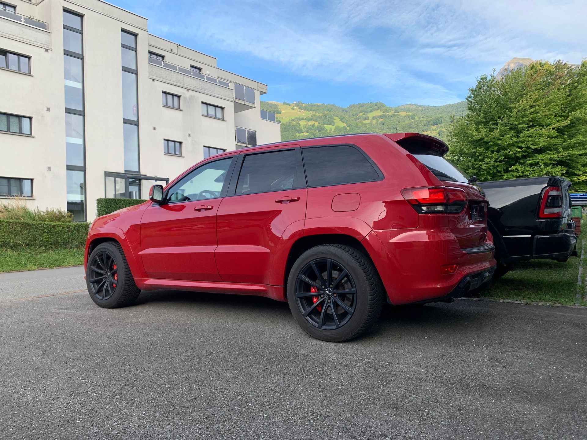 JEEP Grand Cherokee 6.4 V8 HEMI SRT8 Automatic-image-3