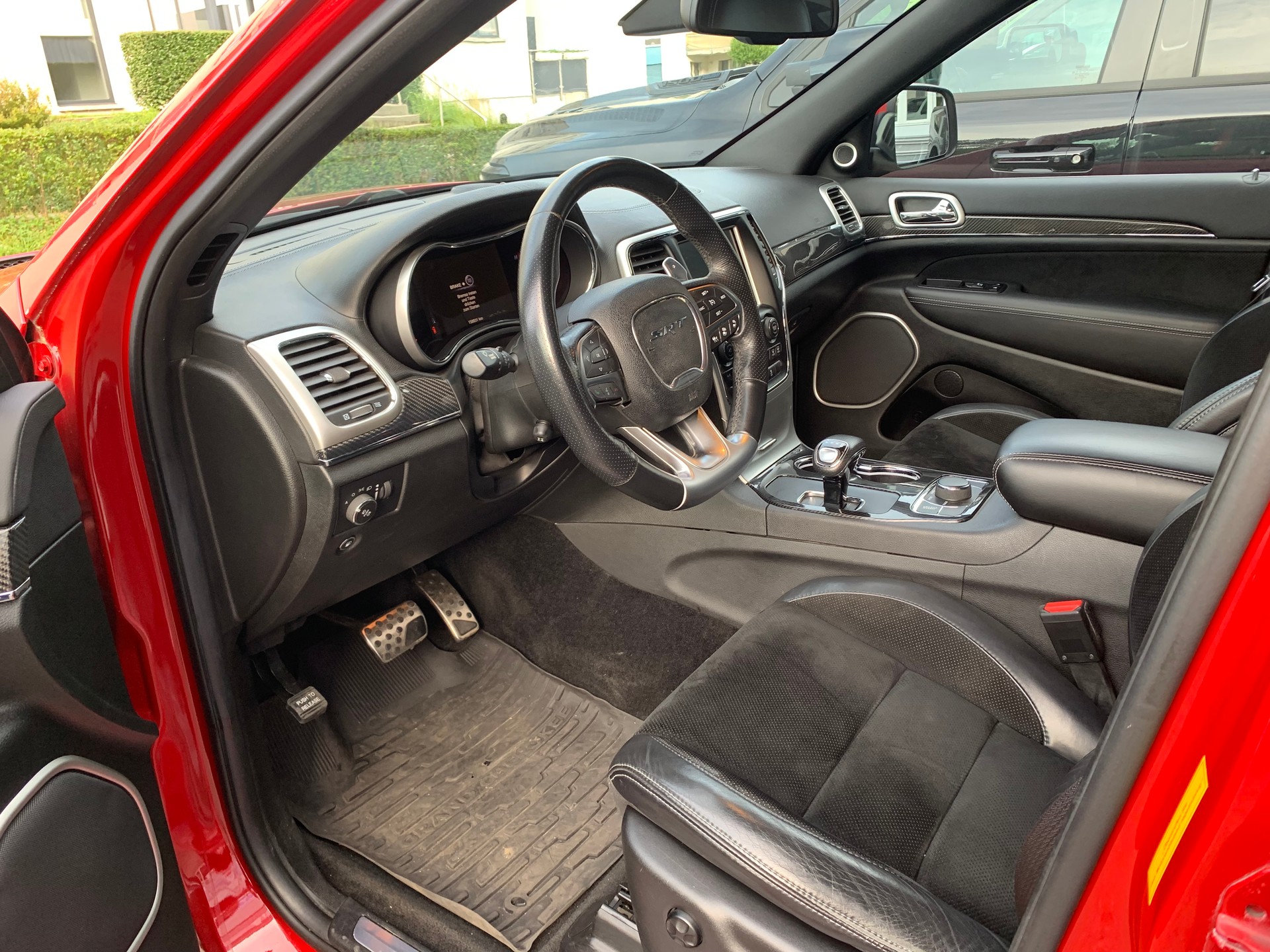 JEEP Grand Cherokee 6.4 V8 HEMI SRT8 Automatic-image-8