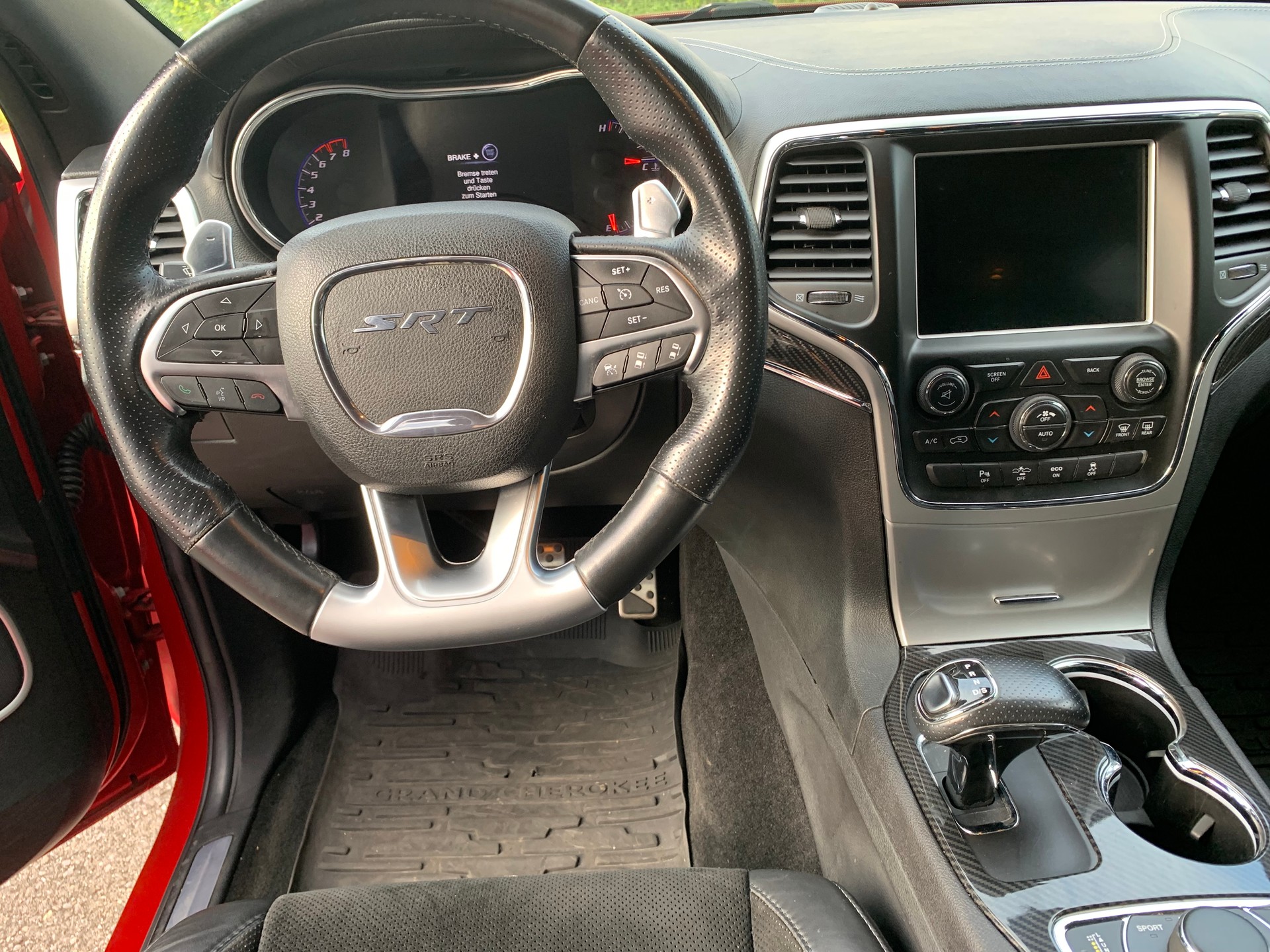 JEEP Grand Cherokee 6.4 V8 HEMI SRT8 Automatic-image-10