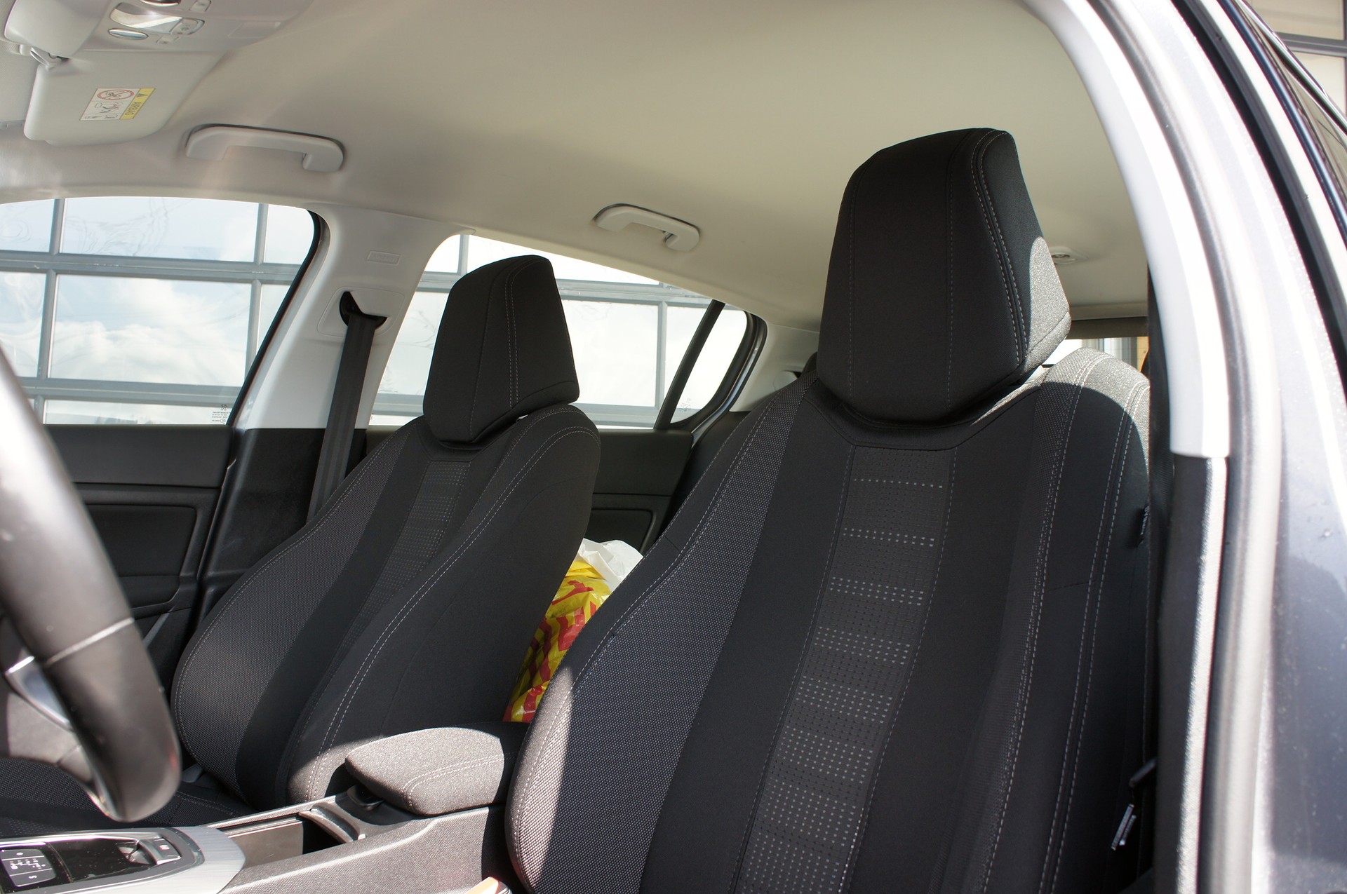 PEUGEOT 308 1.2 THP Allure Automatic-image-11