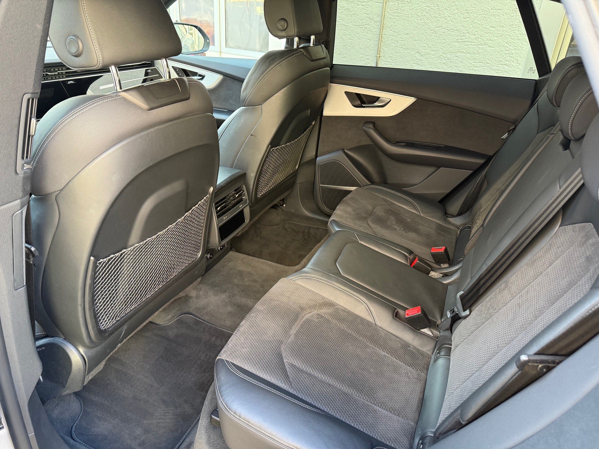AUDI Q8 50 TDI quattro tiptronic-image-9