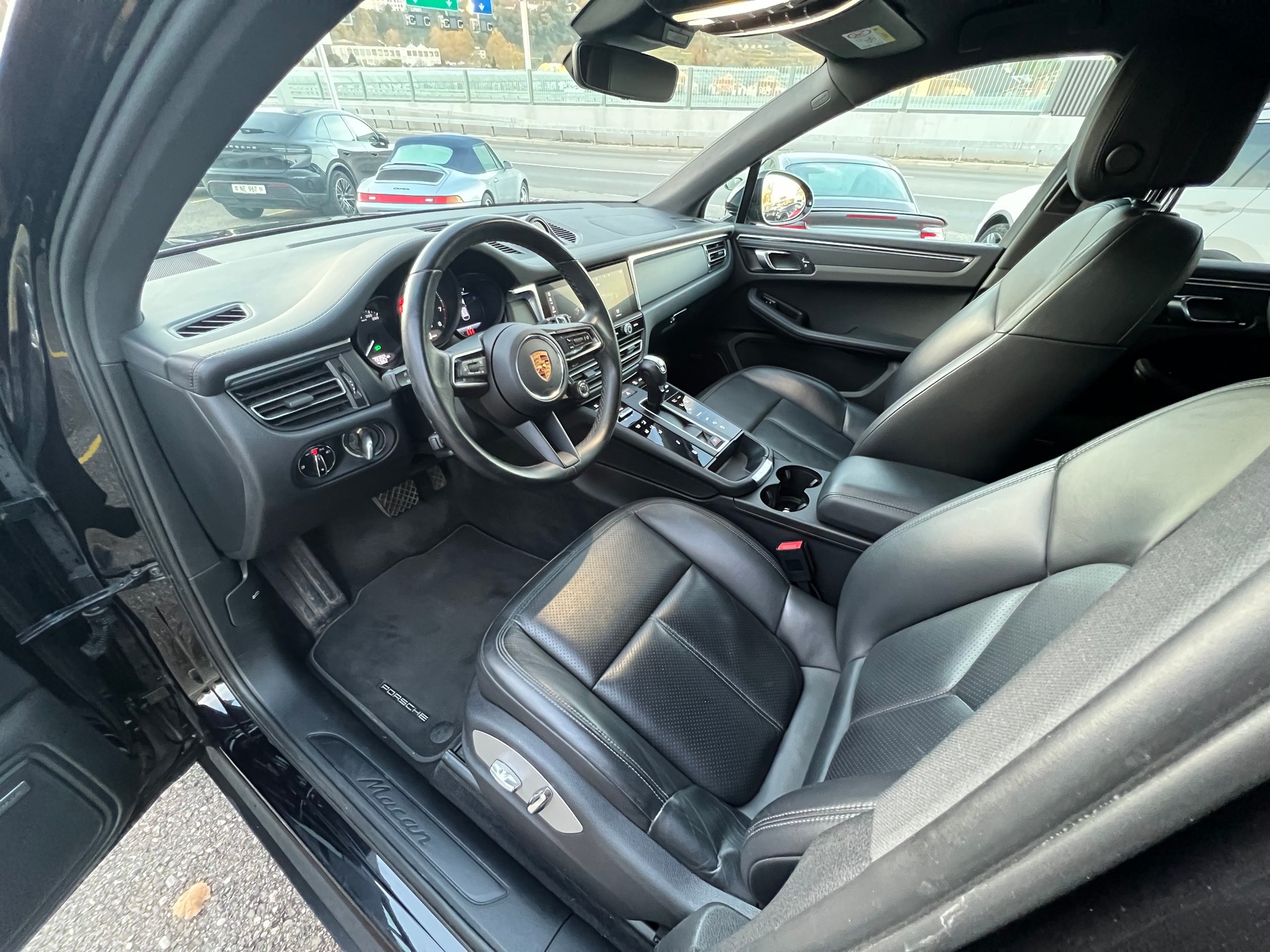 PORSCHE Macan PDK-image-6