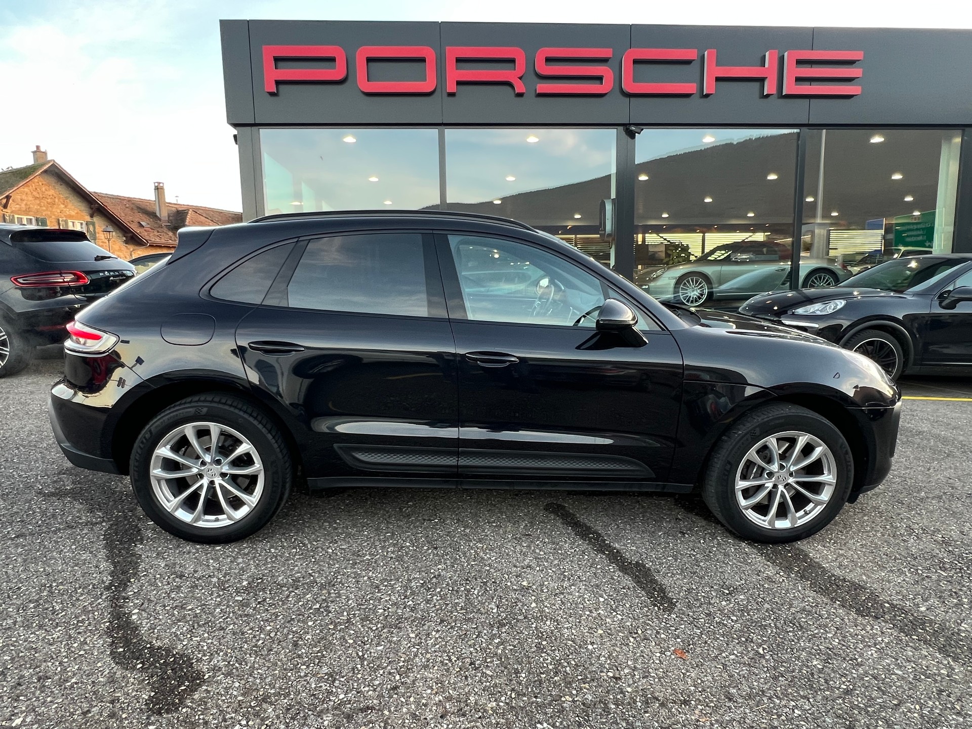 PORSCHE Macan PDK