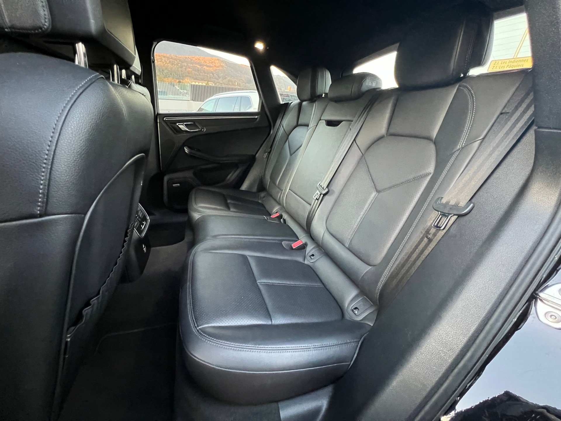 PORSCHE Macan PDK-image-9