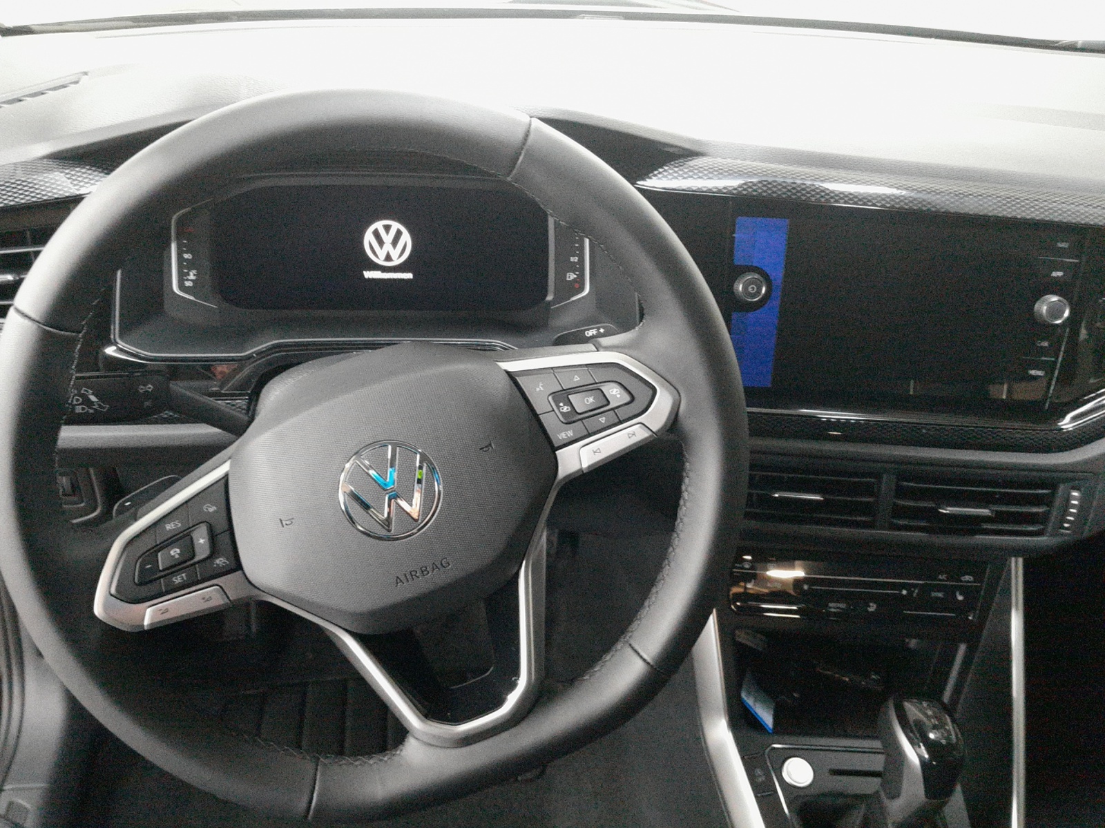 VW Polo 1.0 TSI Life DSG-image-8