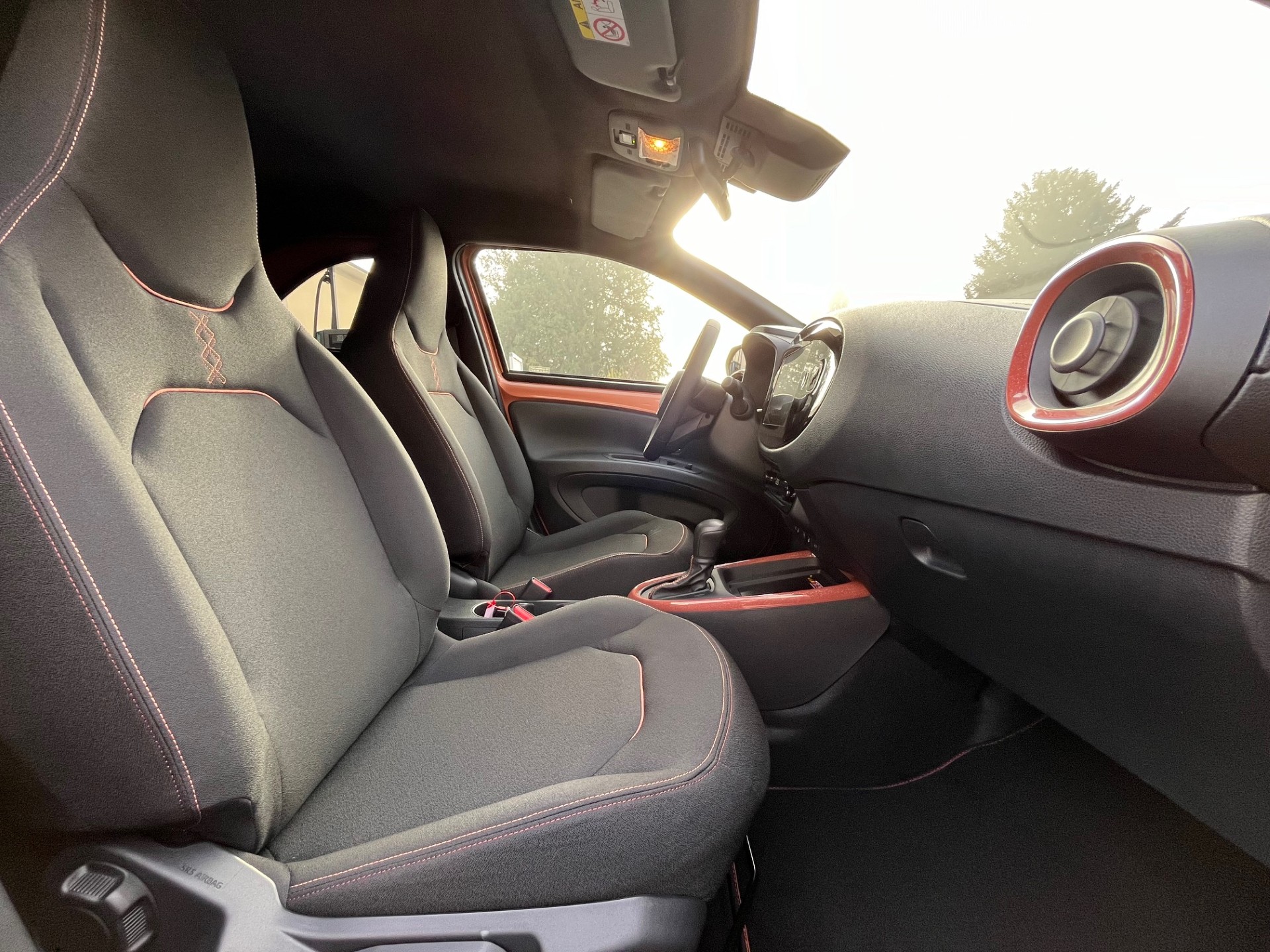 TOYOTA AYGO X 1.5 HSD Trend CVT-image-6