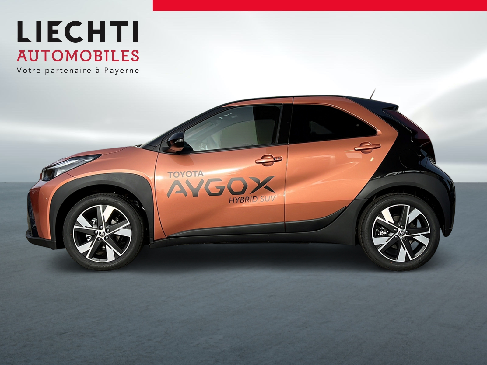 TOYOTA AYGO X 1.5 HSD Trend CVT-image-1
