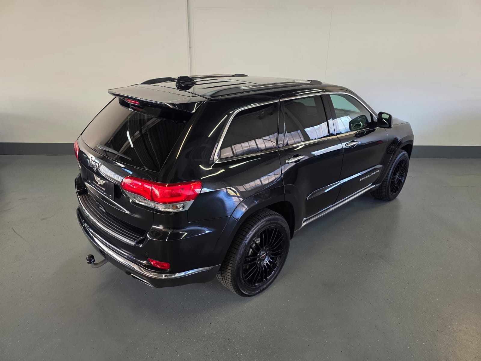 JEEP Grand Cherokee 3.0 CRD Summit Automatic-image-8