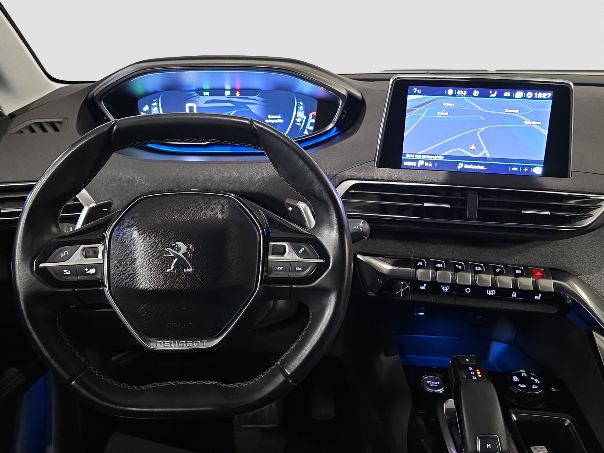 PEUGEOT 3008 1.6 BlueHDi Allure EAT-image-10