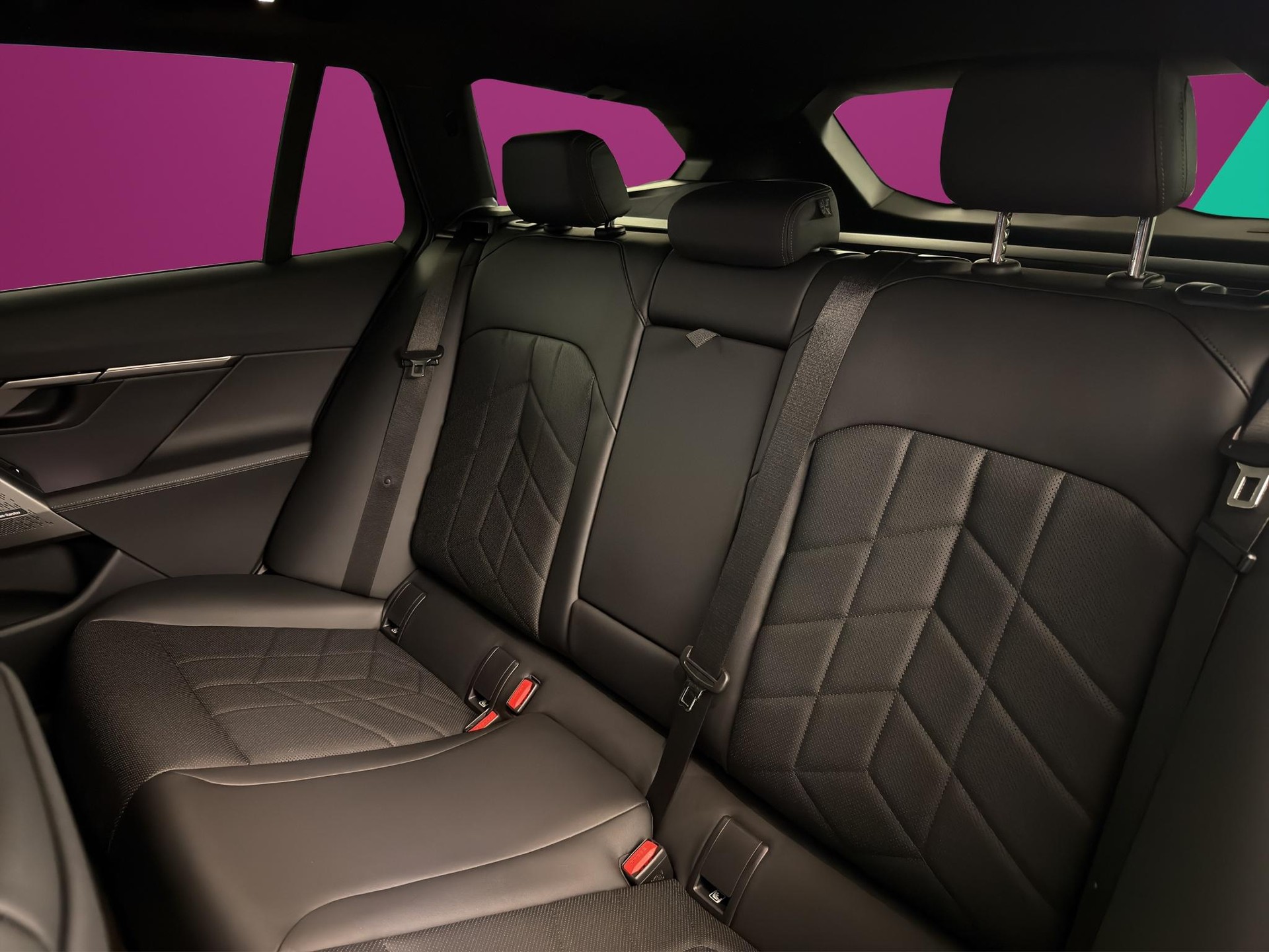 BMW 520d xDrive Touring-image-11