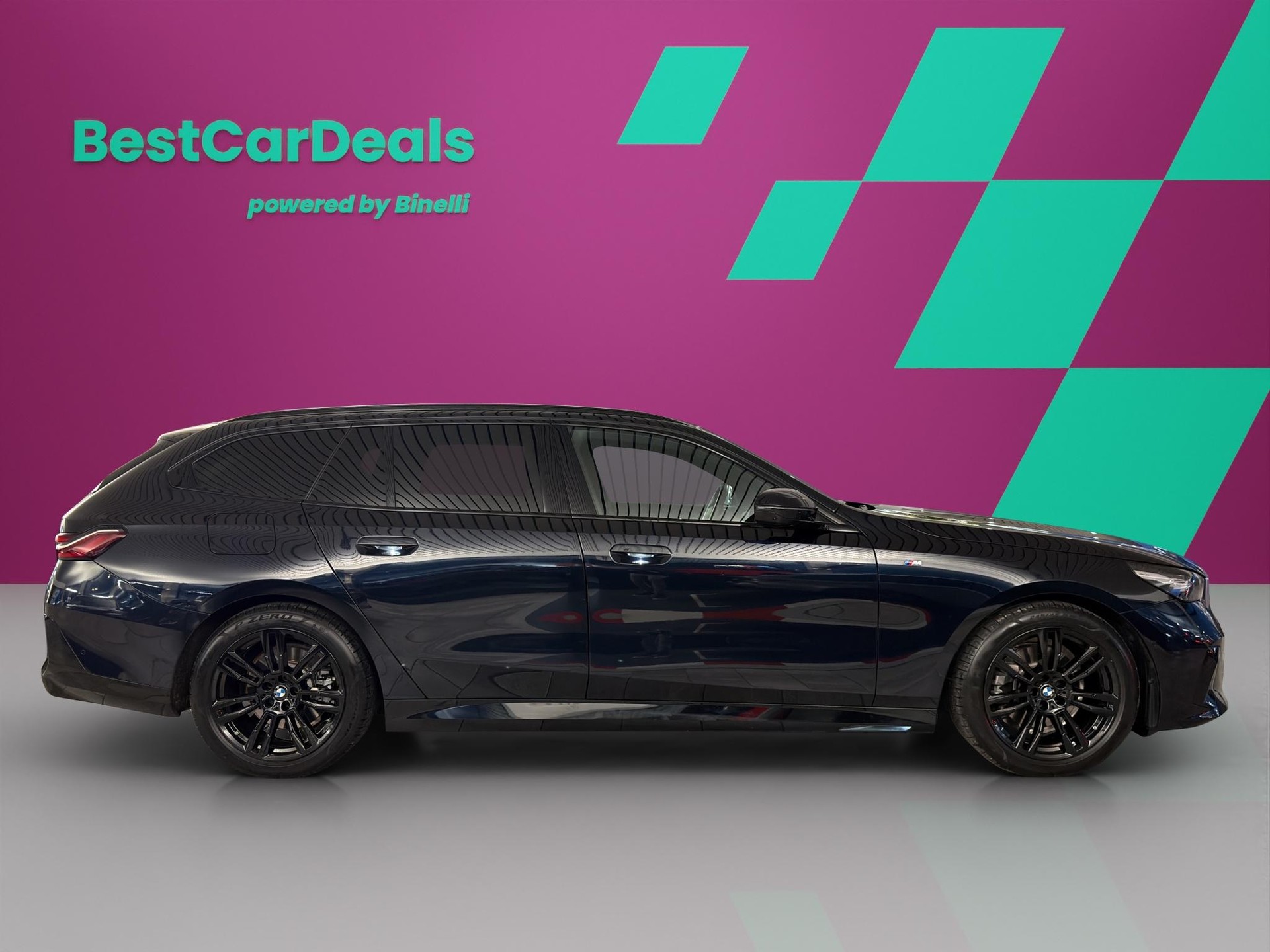 BMW 520d xDrive Touring-image-1