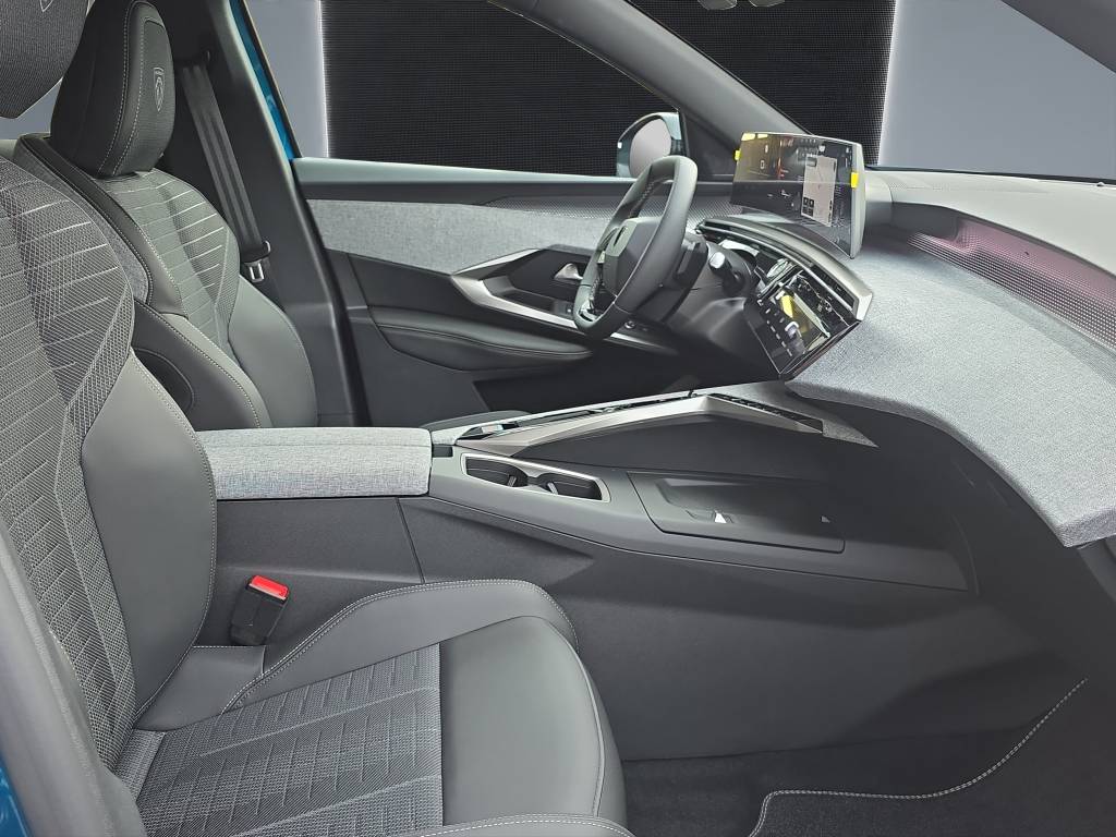 PEUGEOT 3008 145 e-DCS6 Hybrid GT-image-10