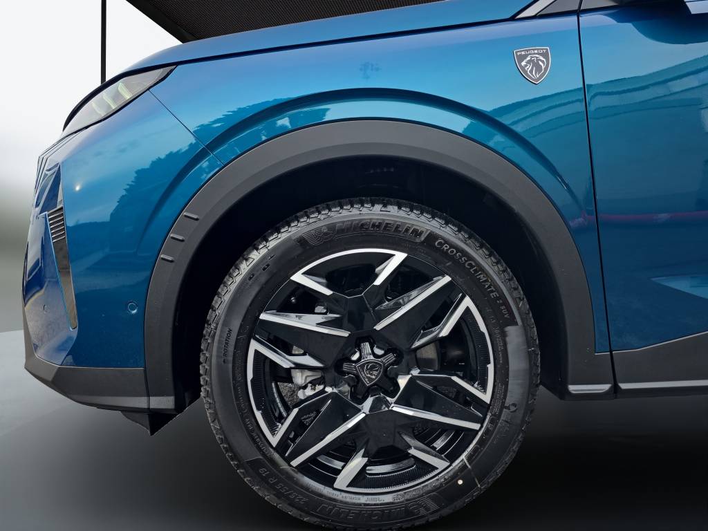 PEUGEOT 3008 145 e-DCS6 Hybrid GT-image-15