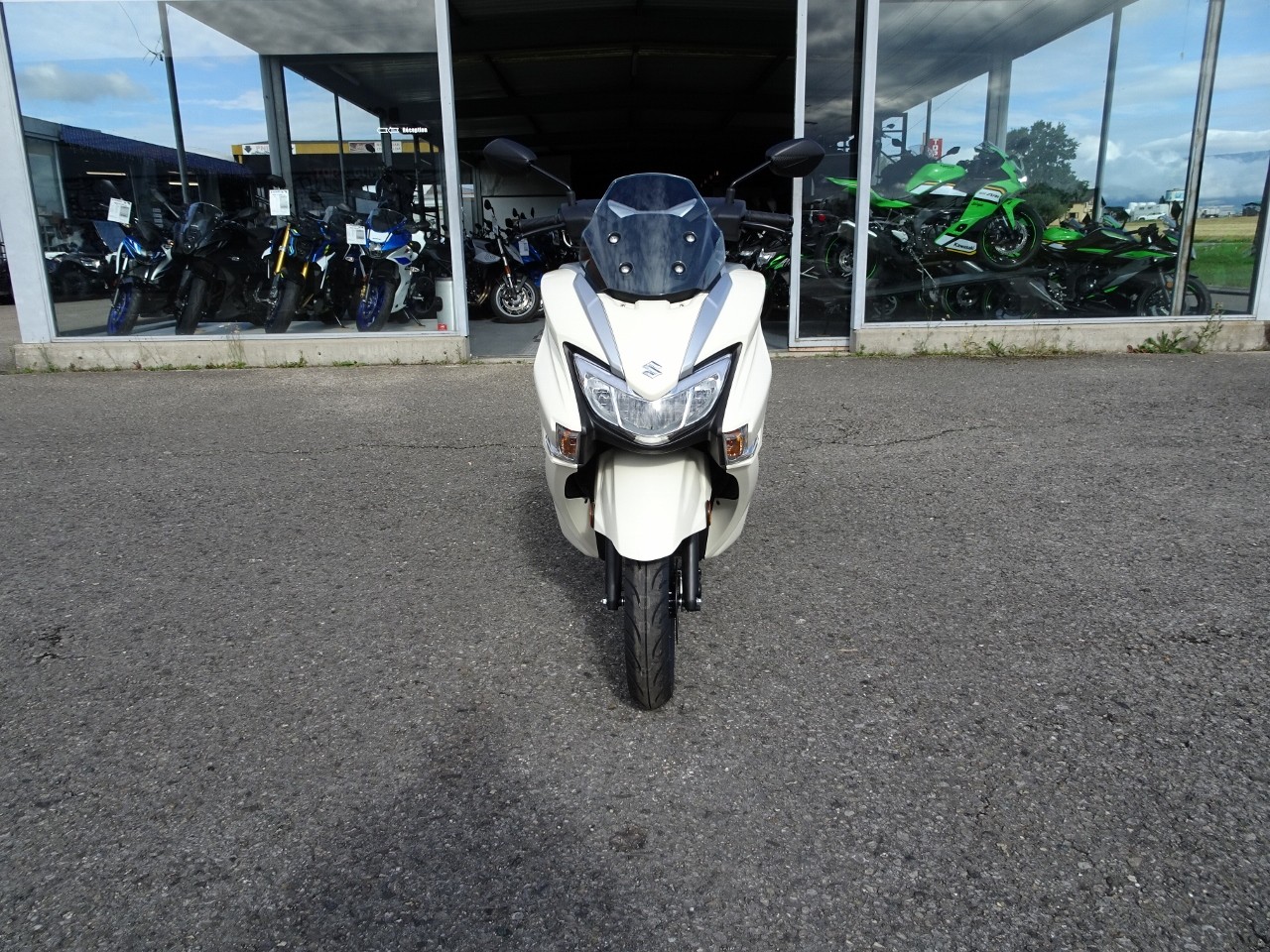SUZUKI AN 125 EX Burgman Street-showroom-element-2