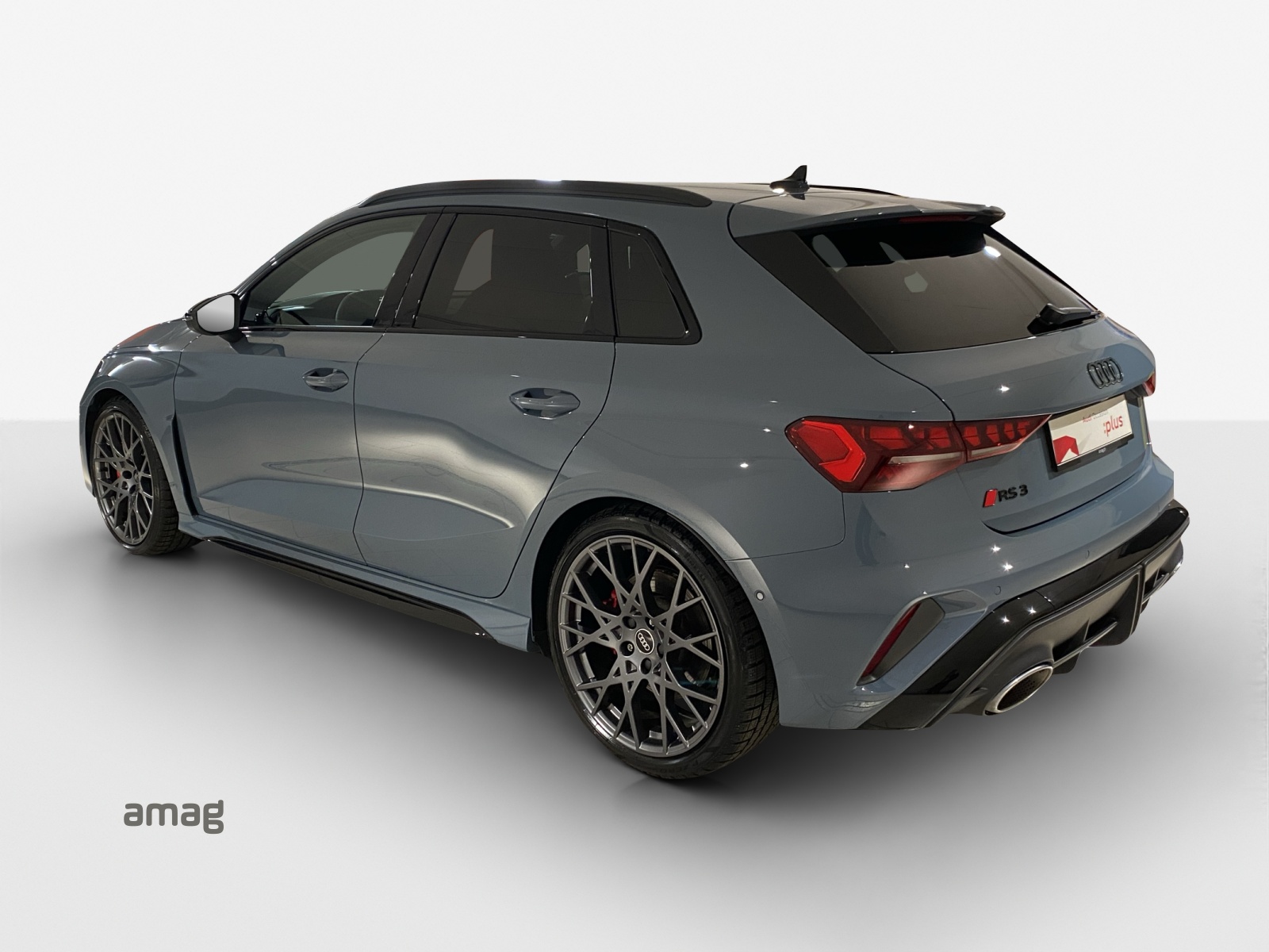 AUDI RS3 Sportback 2.5 TSI quattro S-tronic-image-2