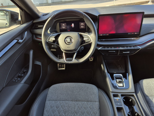 SKODA Octavia 1.5 TSI mHEV Sport-image-7
