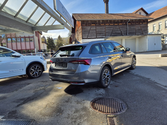 SKODA Octavia 1.5 TSI mHEV Sport-image-11