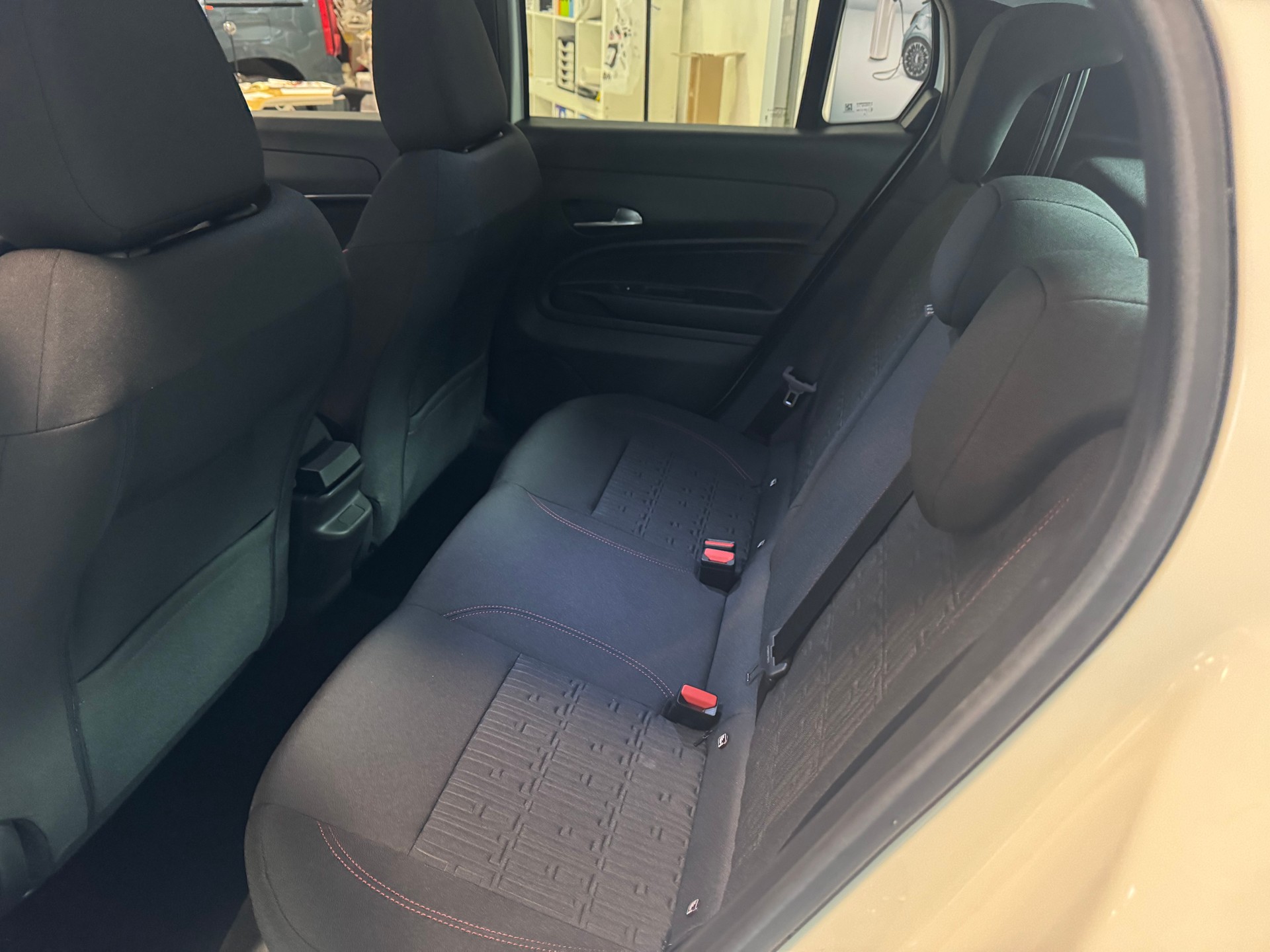 FIAT 600e Red-image-8
