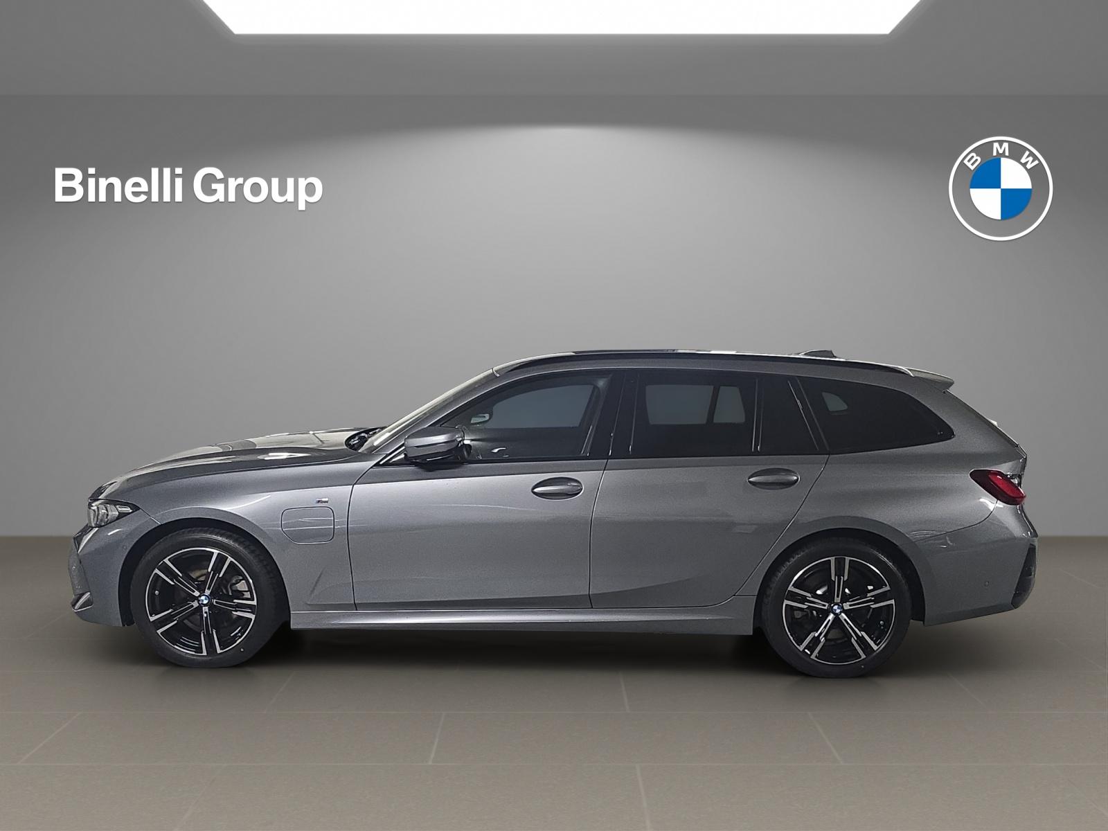 BMW 330e xDrive SAG Touring-image-3