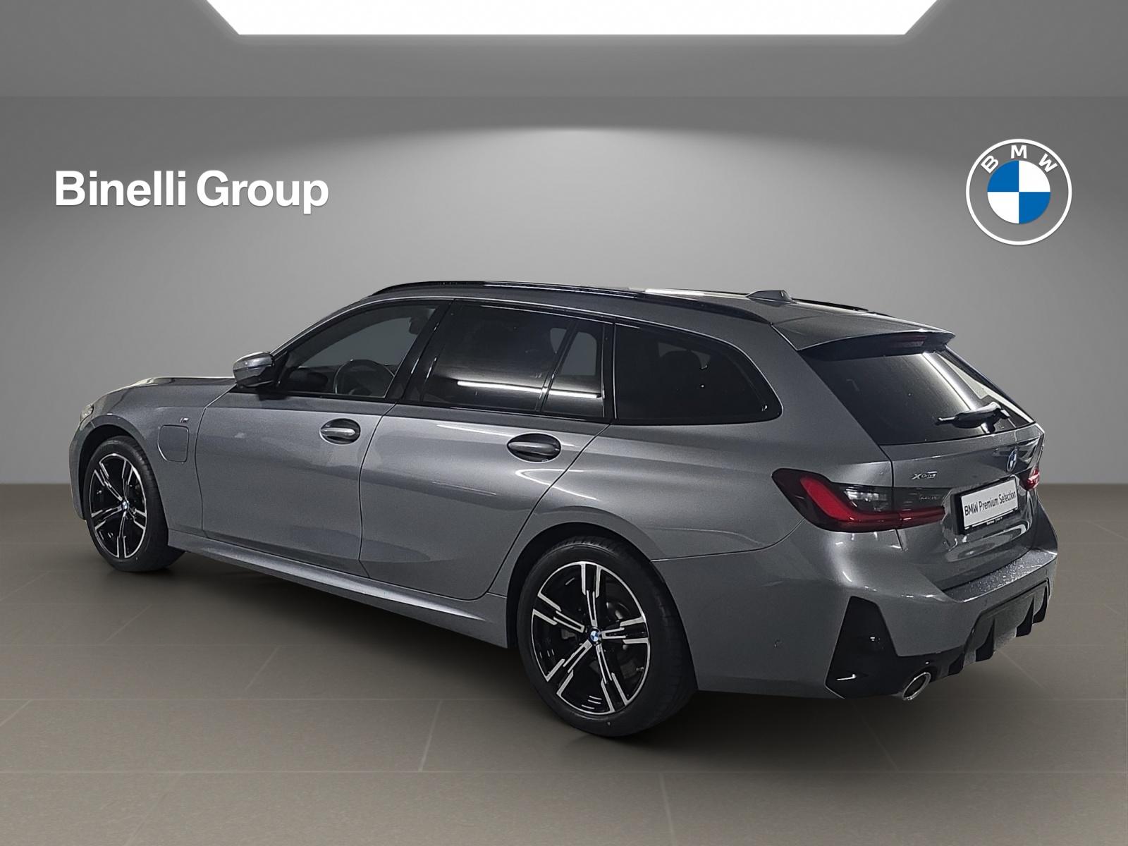 BMW 330e xDrive SAG Touring-image-14