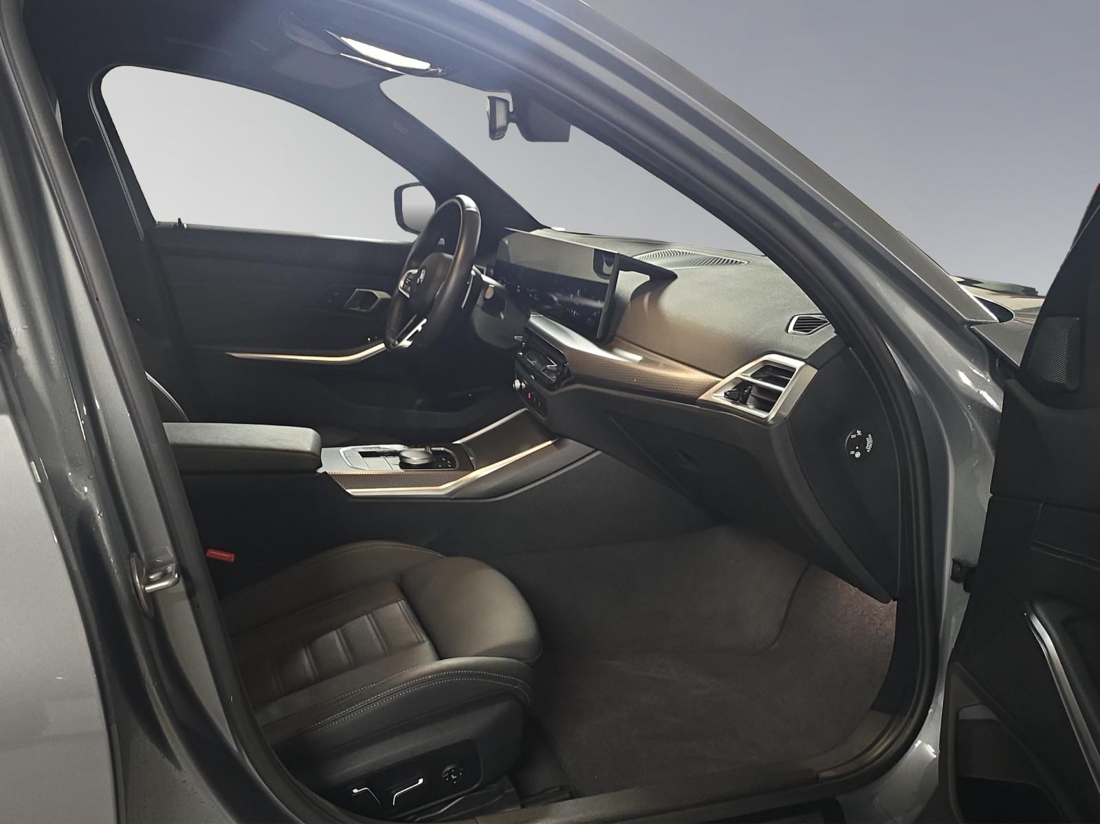 BMW 330e xDrive SAG Touring-image-20