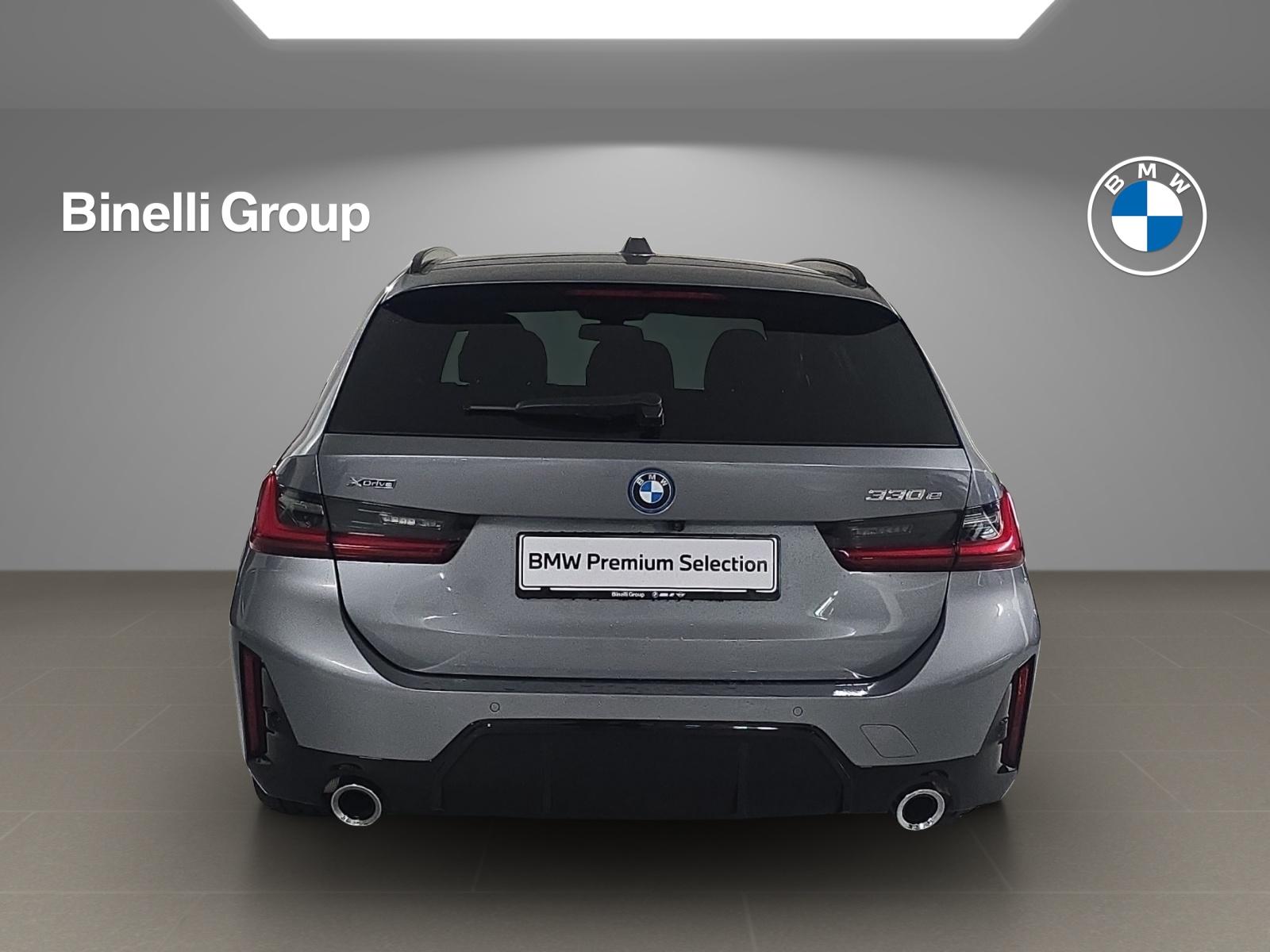 BMW 330e xDrive SAG Touring-image-15