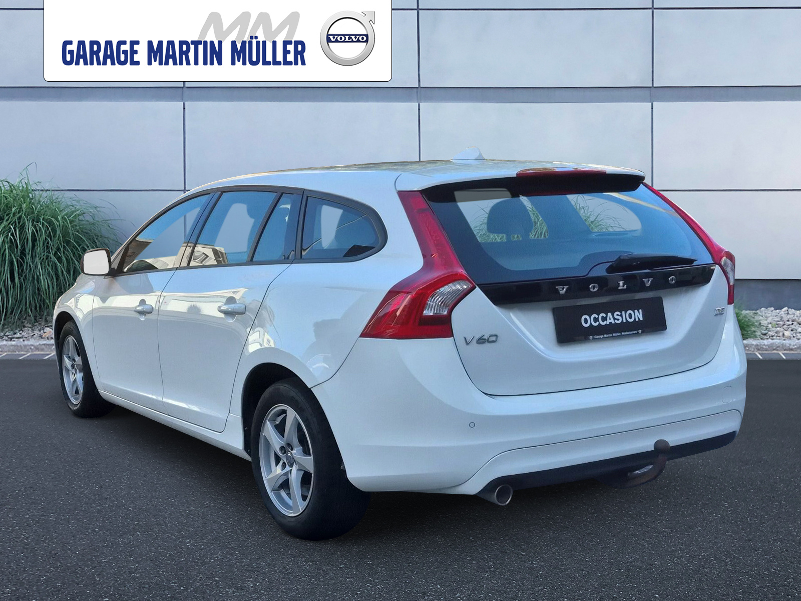 VOLVO V60 2.0 D2 Kinetic S/S-image-2