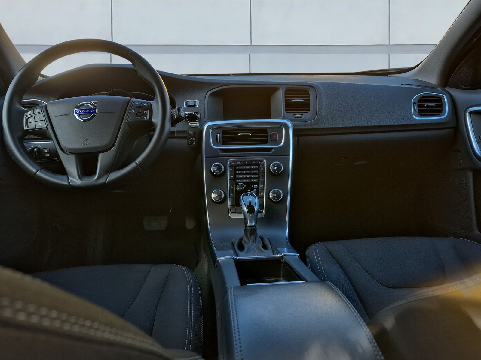 VOLVO V60 2.0 D2 Kinetic S/S-image-11