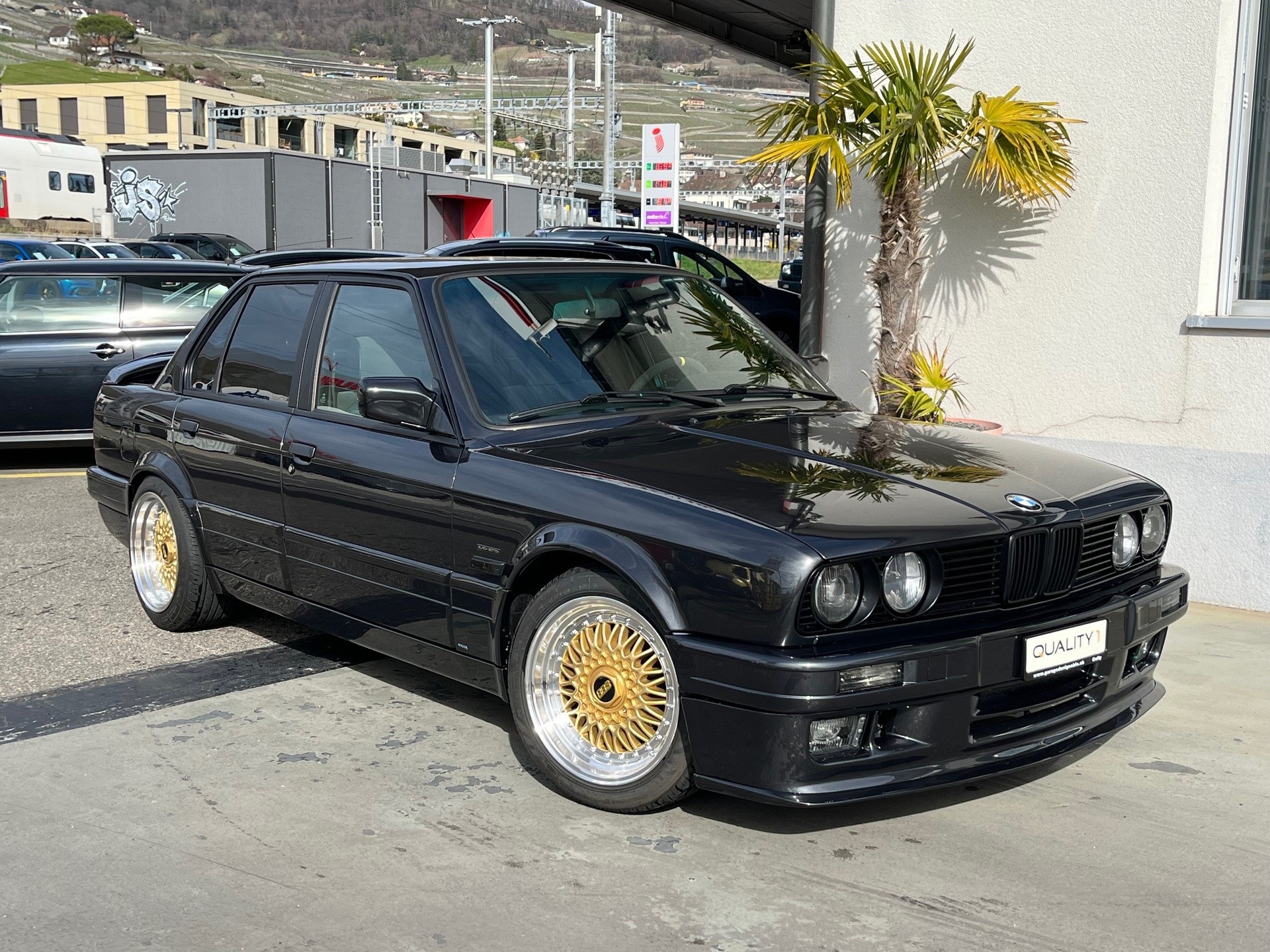 BMW 320i Edition