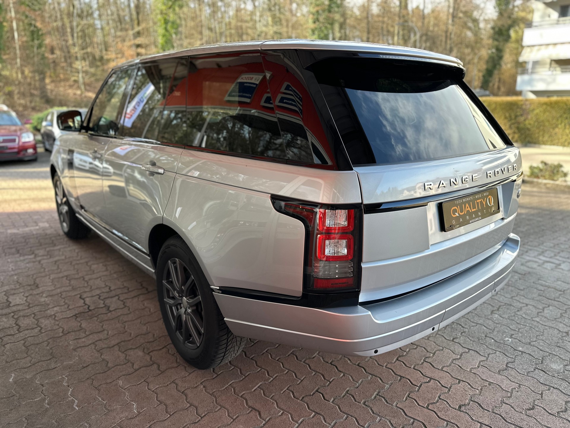 LAND ROVER Range Rover 3.0 TDV6 HSE Automatic-image-4