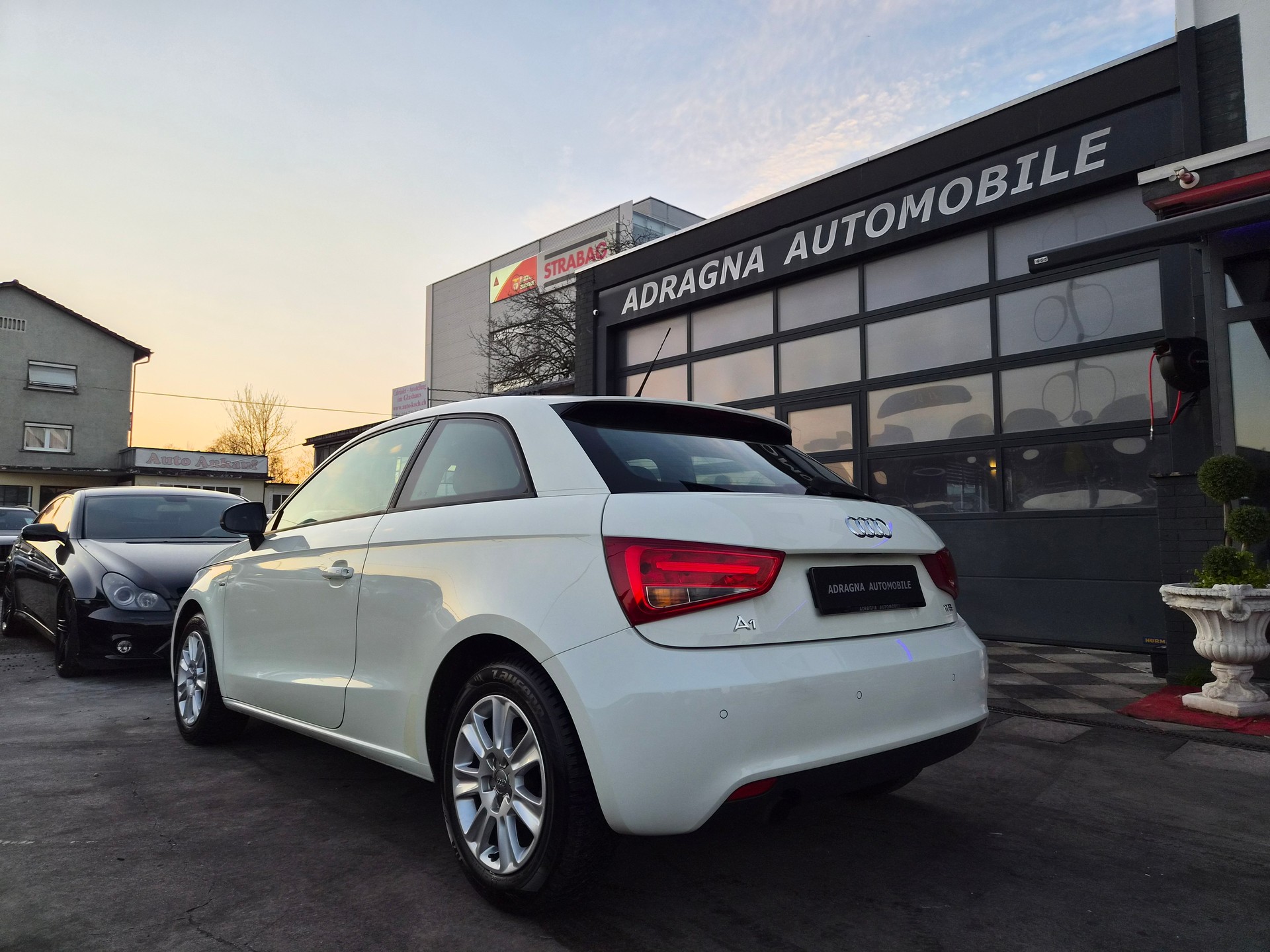 AUDI A1 1.2 TFSI S Line-image-6