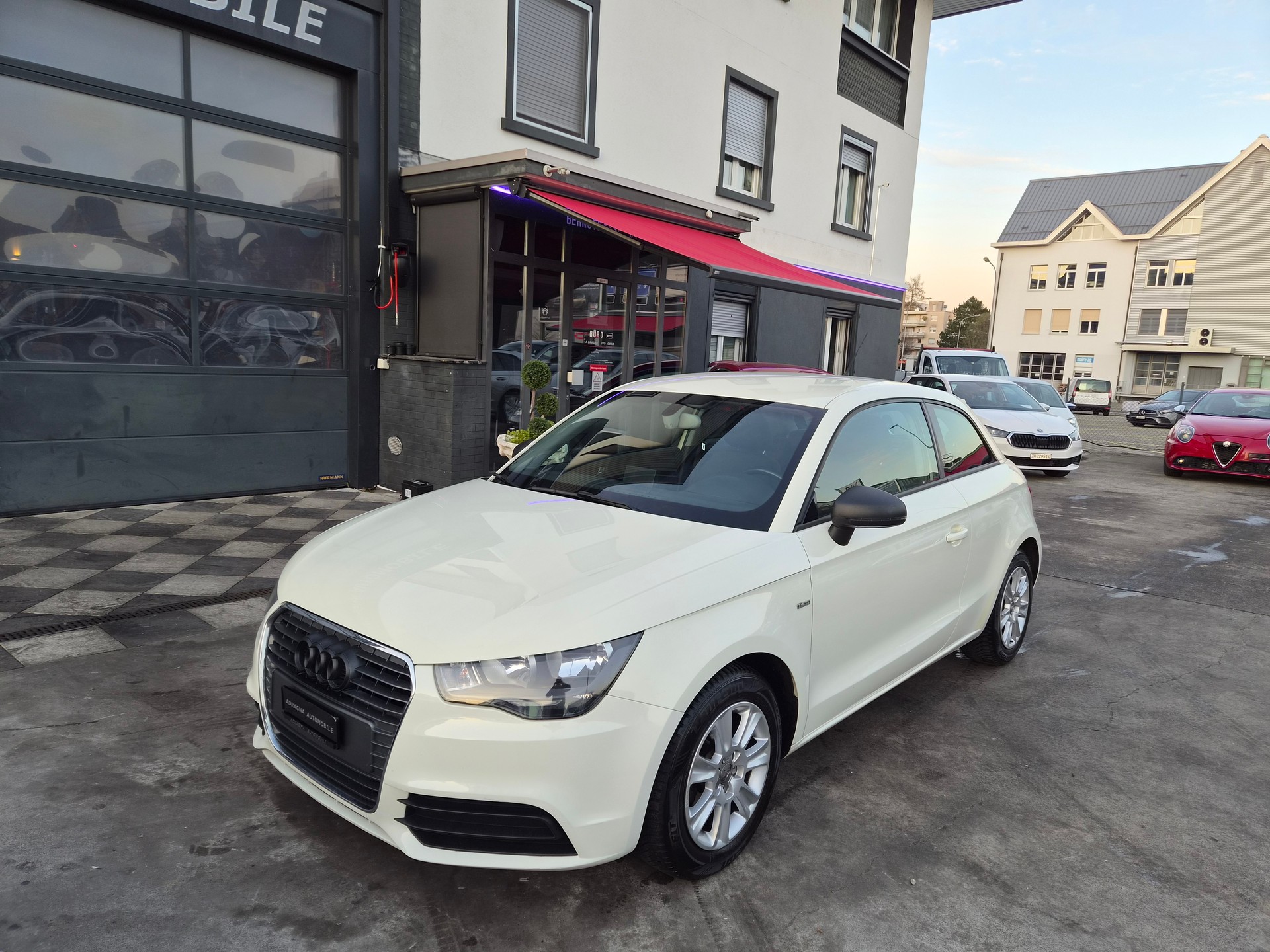 AUDI A1 1.2 TFSI S Line-image-3
