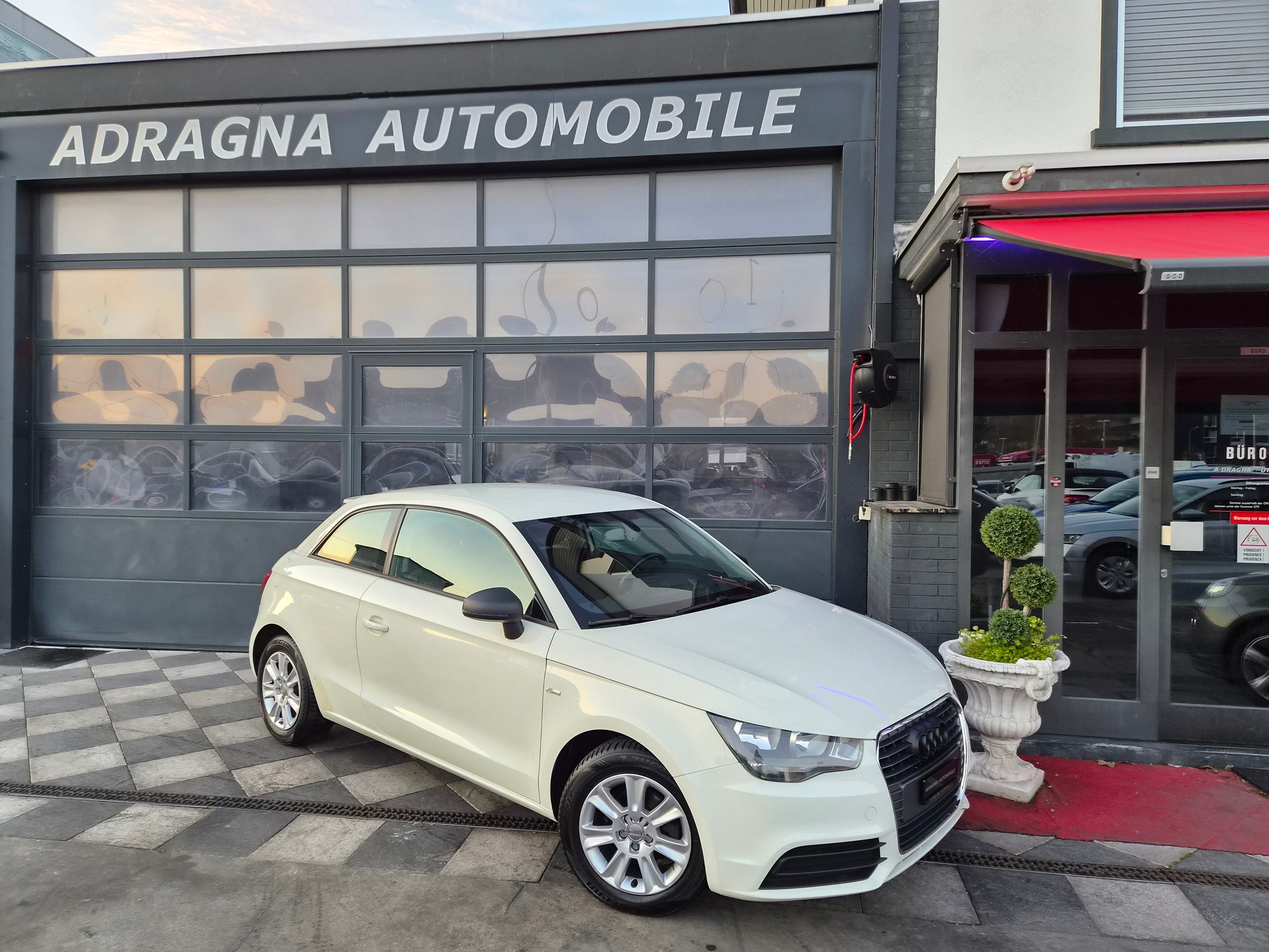 AUDI A1 1.2 TFSI S Line-image-2