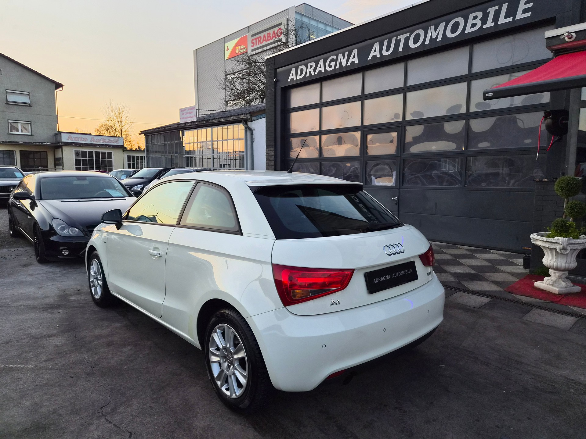 AUDI A1 1.2 TFSI S Line-image-5
