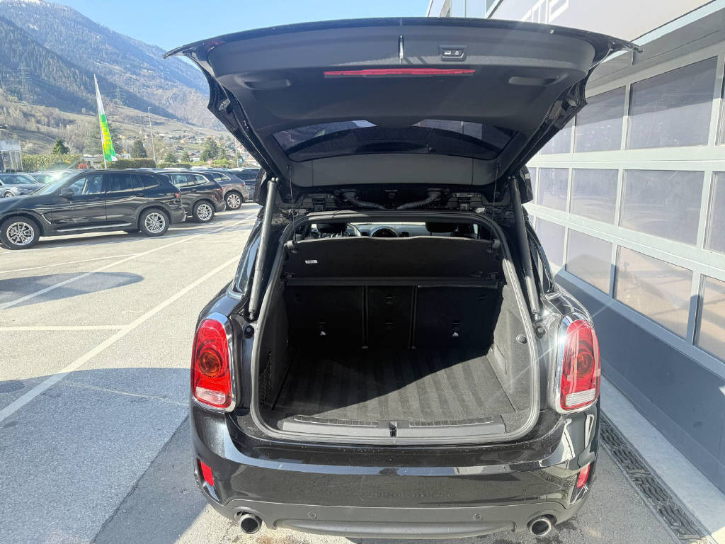 MINI Countryman F60 2.0i Cooper S ALL4-image-5