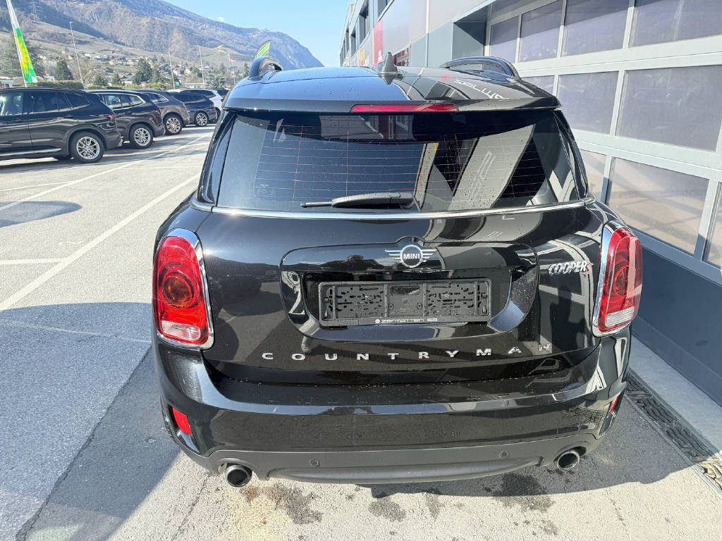 MINI Countryman F60 2.0i Cooper S ALL4-image-4