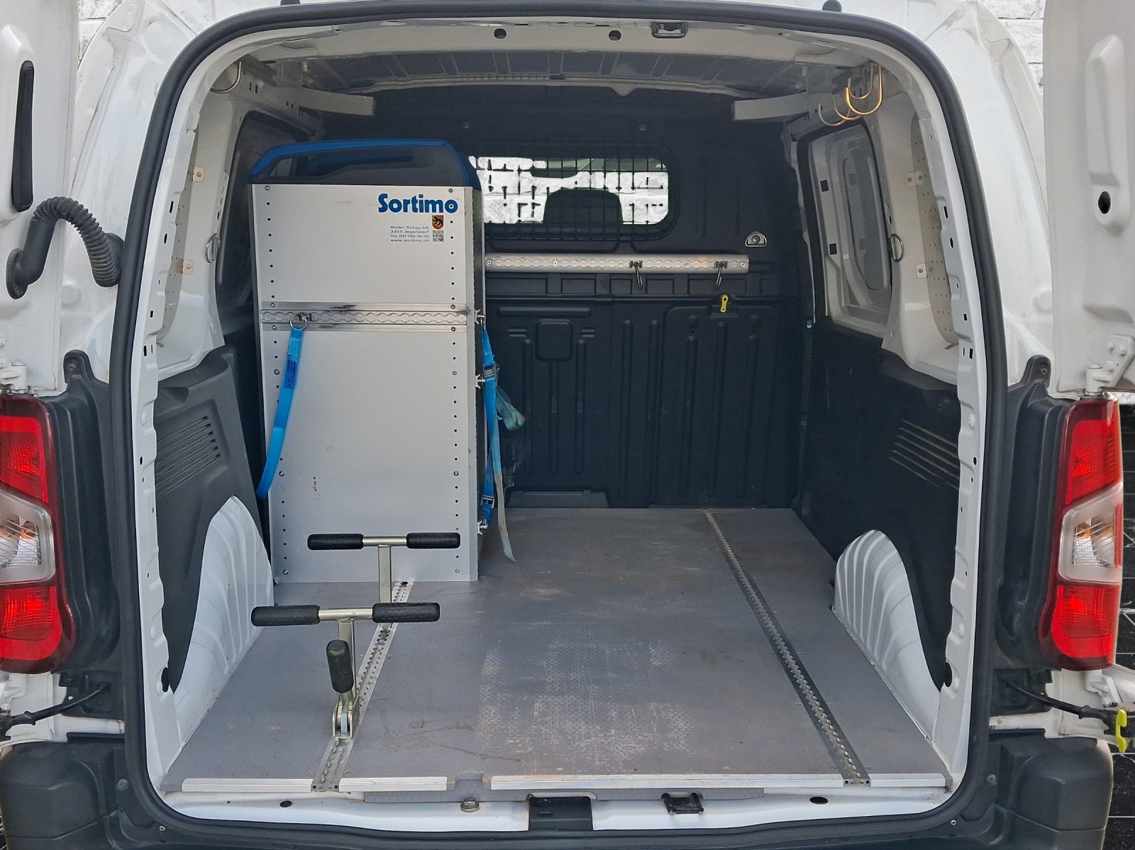 OPEL Combo Cargo 2.4 t 1.5 D Enjoy S/S-image-8