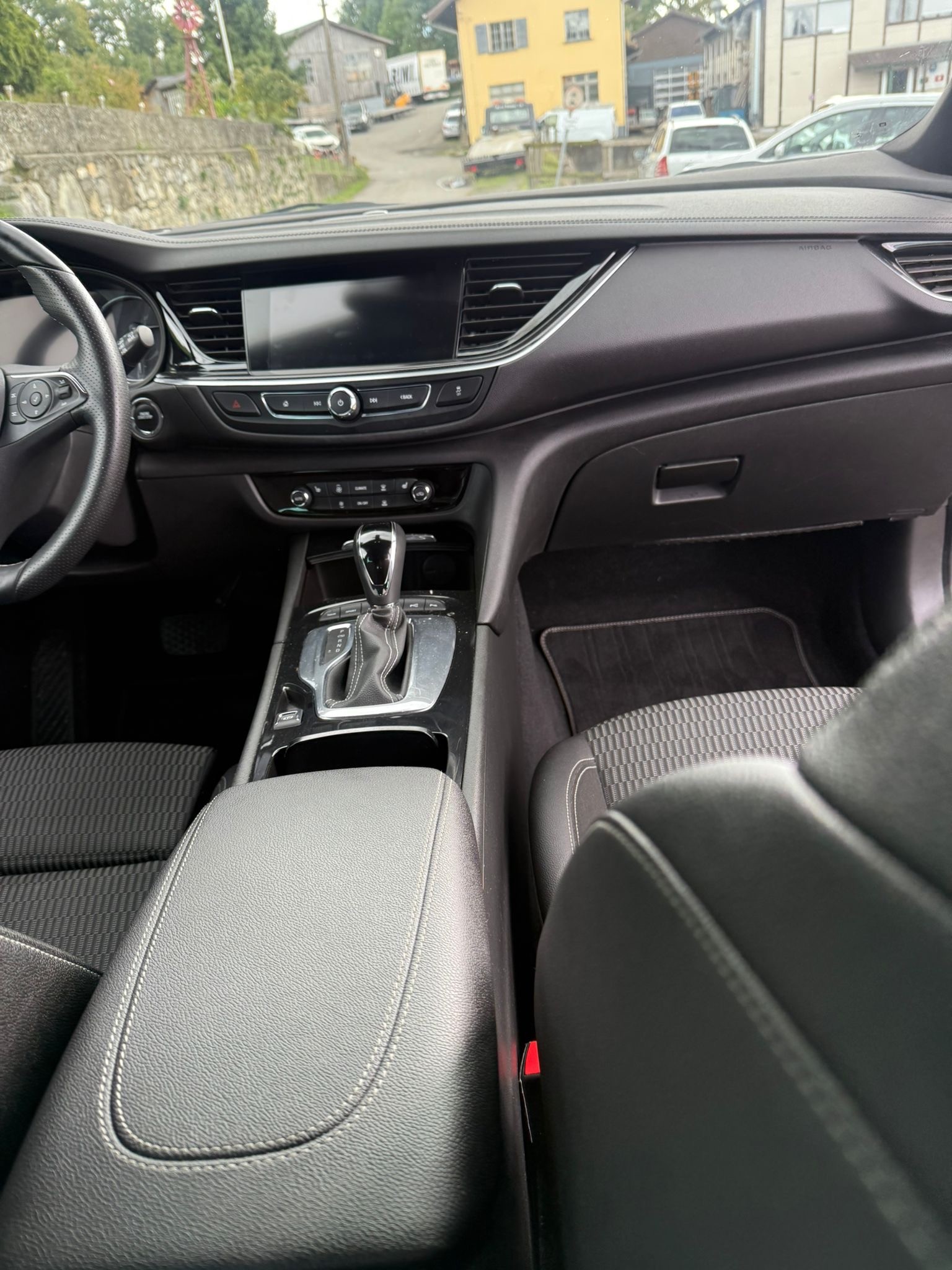 OPEL Insignia 1.6 T Sports Tourer Excellence Automatic-image-5